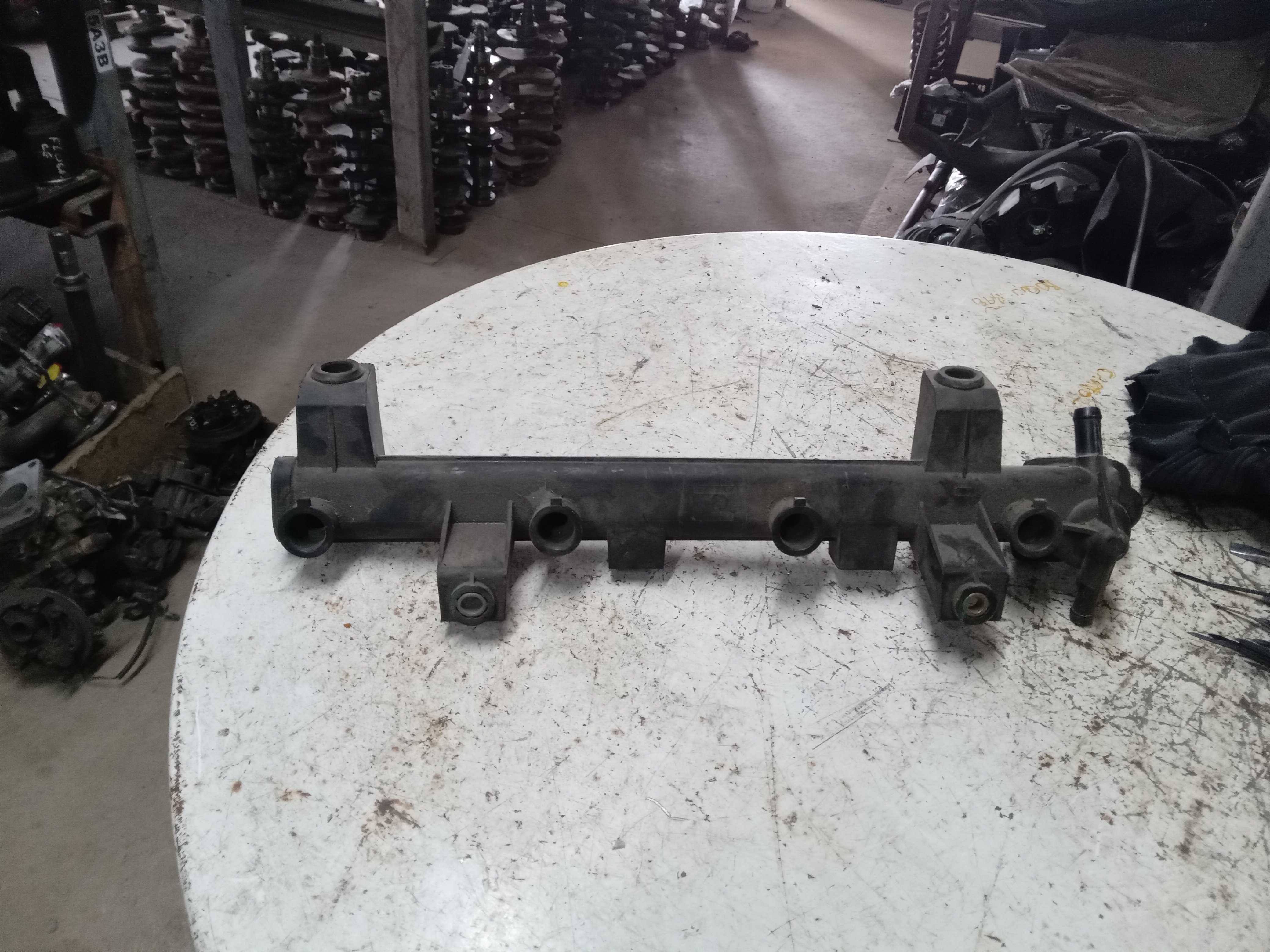 FLAUTA BICO INJEÇÃO CITROEN XANTIA OU PEUGEOT 406 3