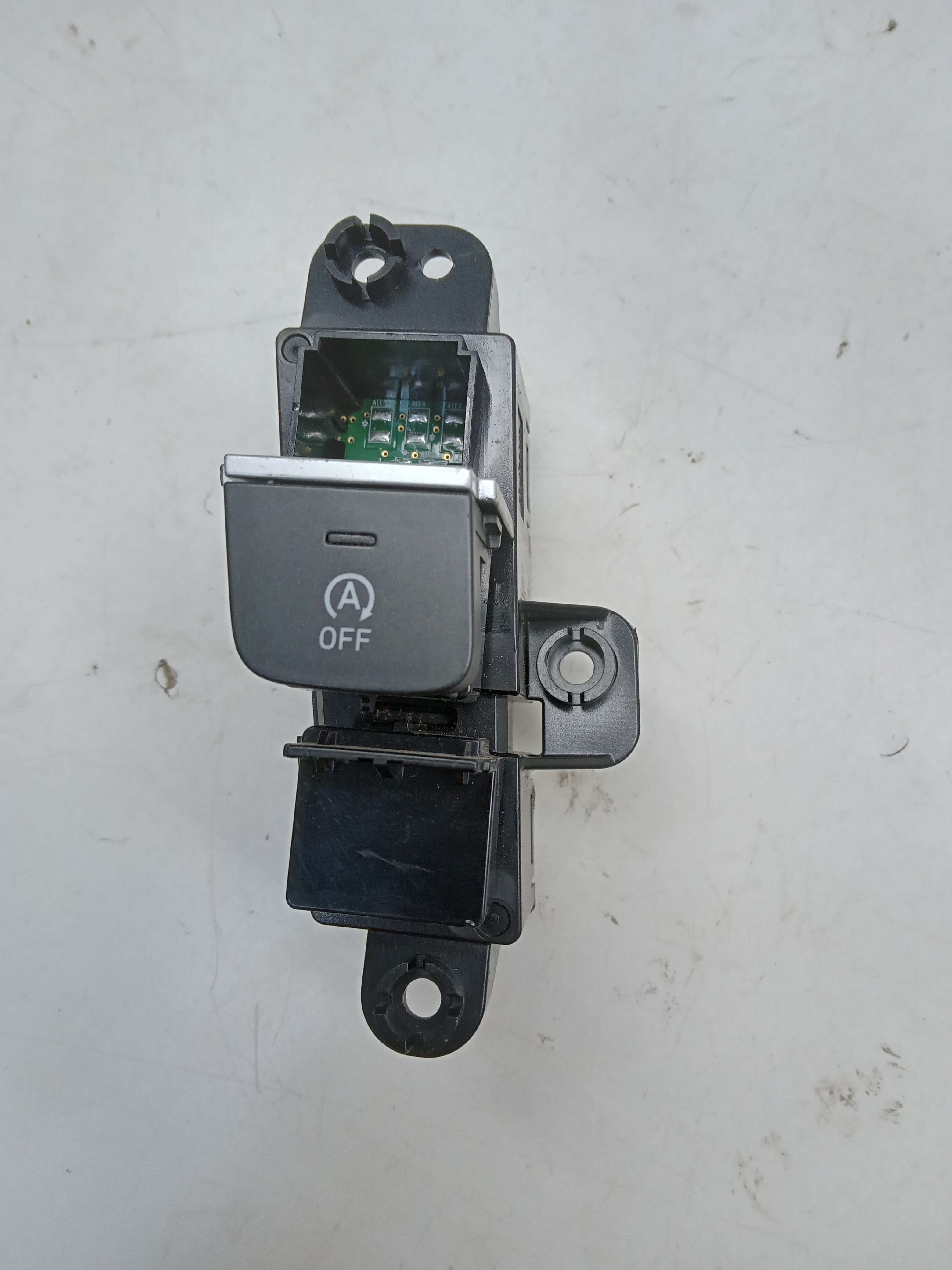 MOLDURA BOTAO START STOP OFF HYUNDAI CRETA 2023 1