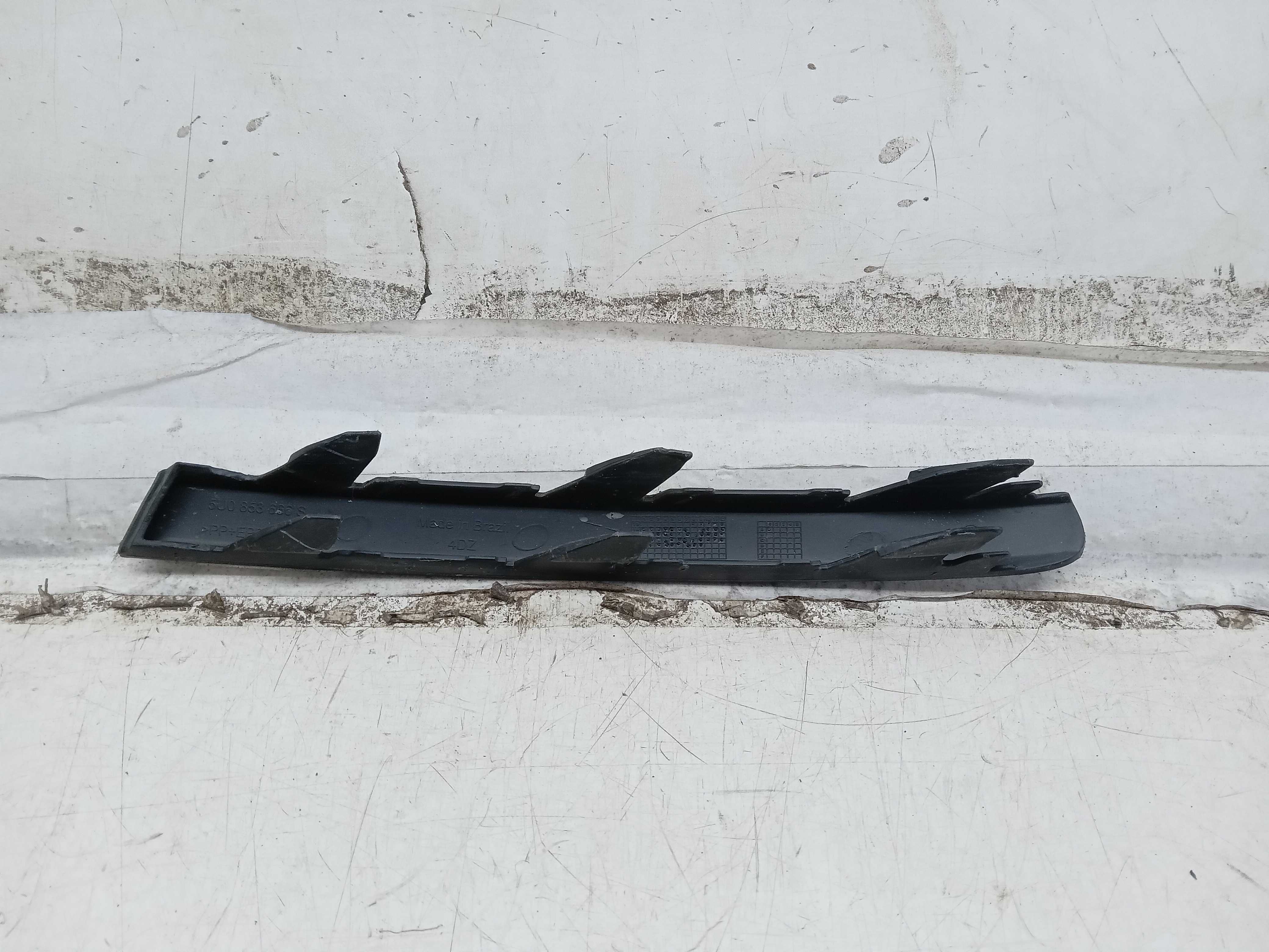 ACABAMENTO MOLDURA FAROL MILHA VW GOL VOYAGE G5 2019 2