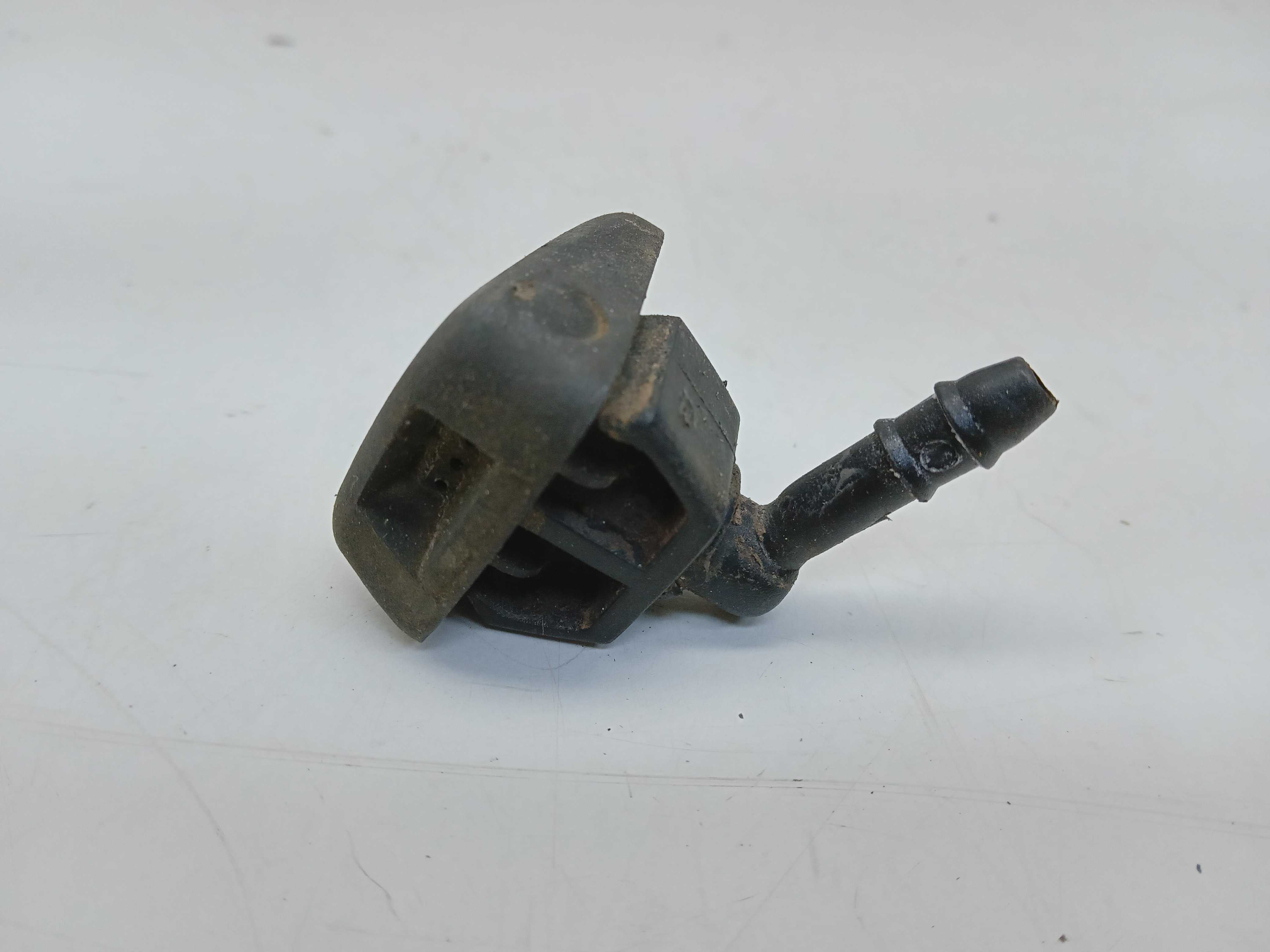 BRUCUTU ESGUICHO PARABRISA LE FIAT DUCATO CARGO 2013 2