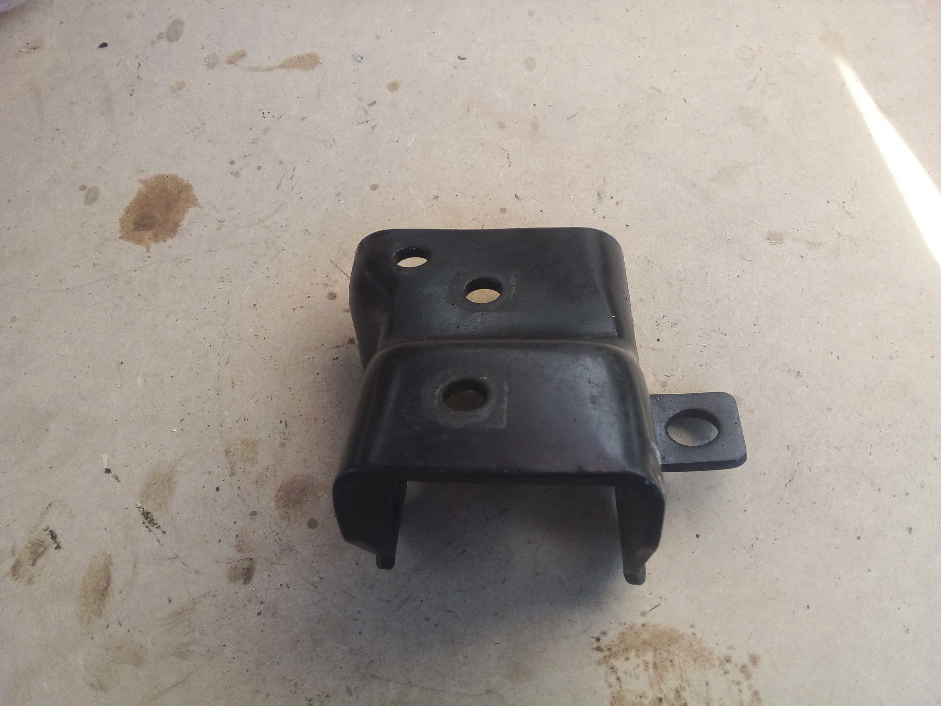 SUPORTE INFERIOR CAIXA CAMBIO HB20 2015 3 CILINDROS