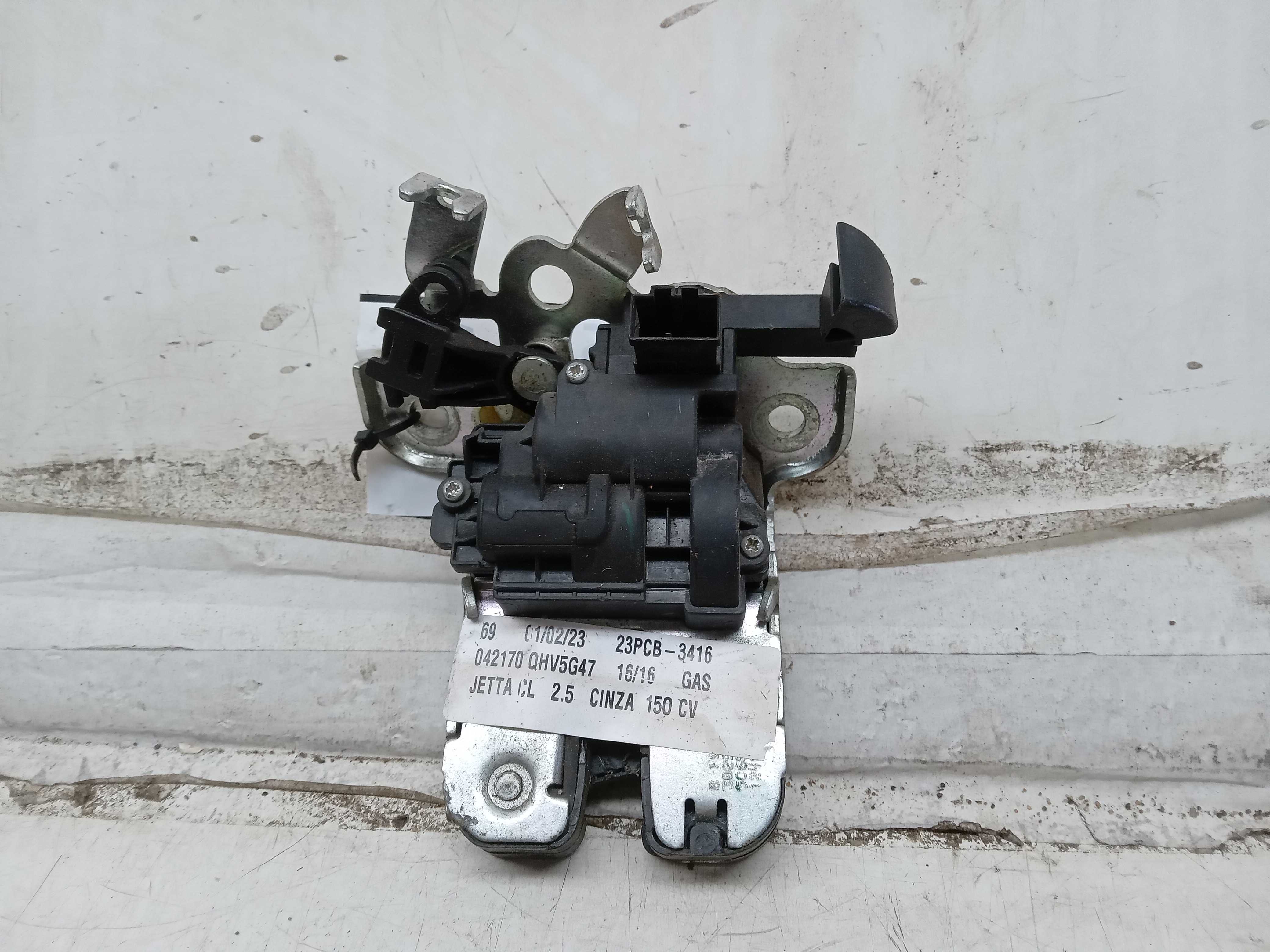 FECHADURA TAMPA TRASEIRA JETTA CL 1016