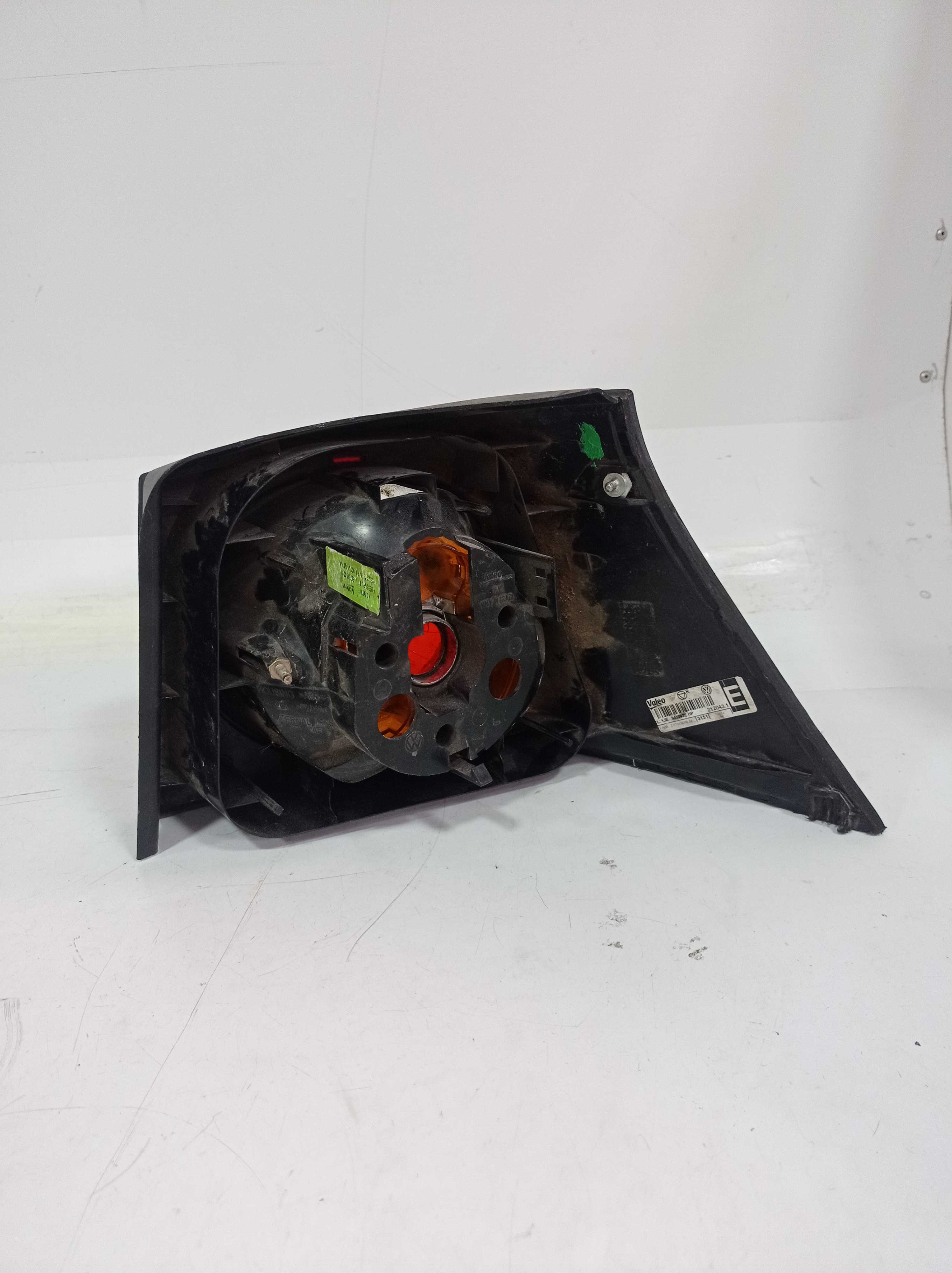 LANTERNA TRASEIRA ESQUERDA VW GOLF 2008 A 2013 RECUPERADA 2