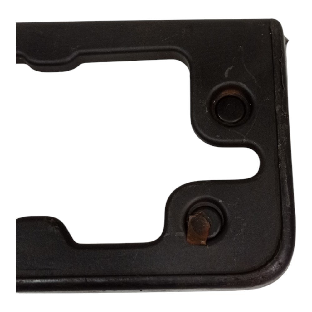 Moldura Suporte Placa Dianteira Volkswagen Jetta 2019 4
