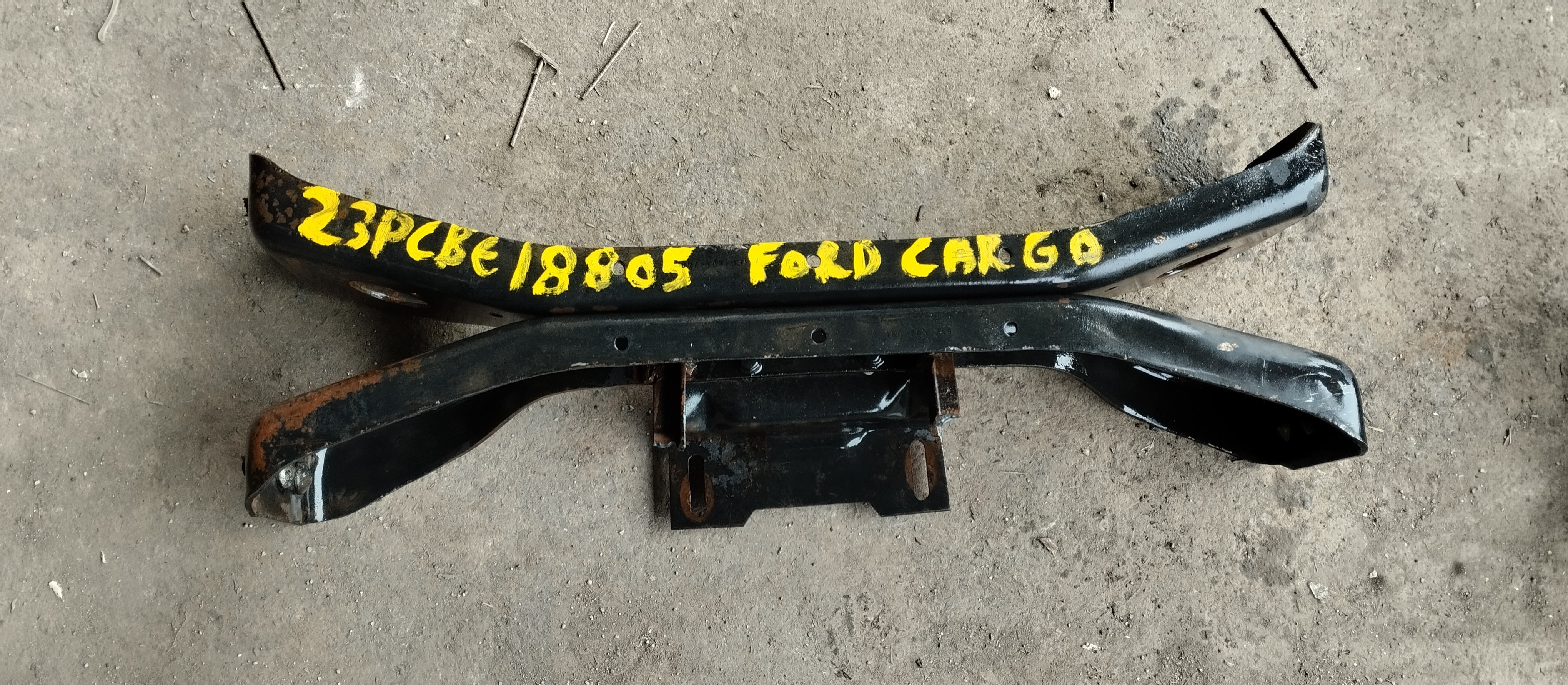 Travessa Do Chassis Ford Cargo 1918 96 97 Com Suporte Baixo