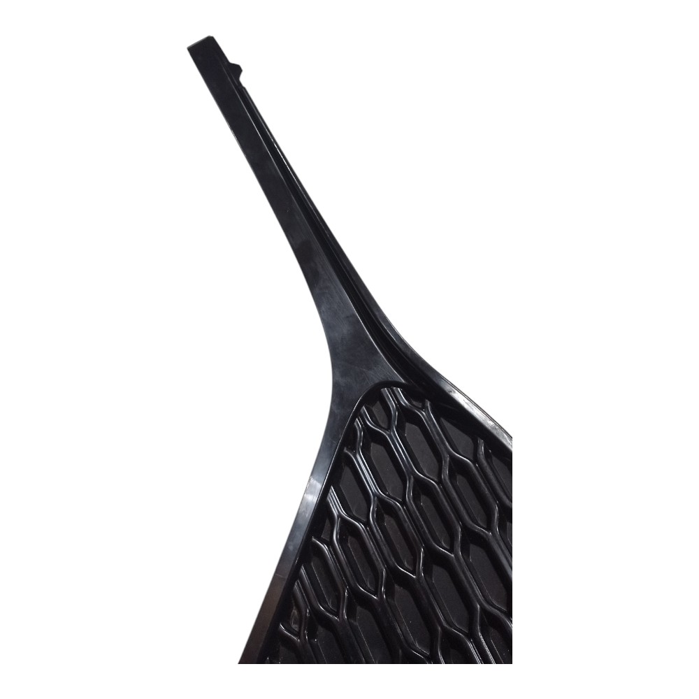 Moldura Farol Milha Esquerdo Toyota Hilux Sw4 2020 A 2024 2