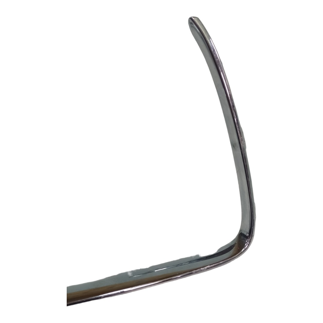 Friso Cromado Moldura Farol Milha Esquerdo Gm Tracker 17 20 2