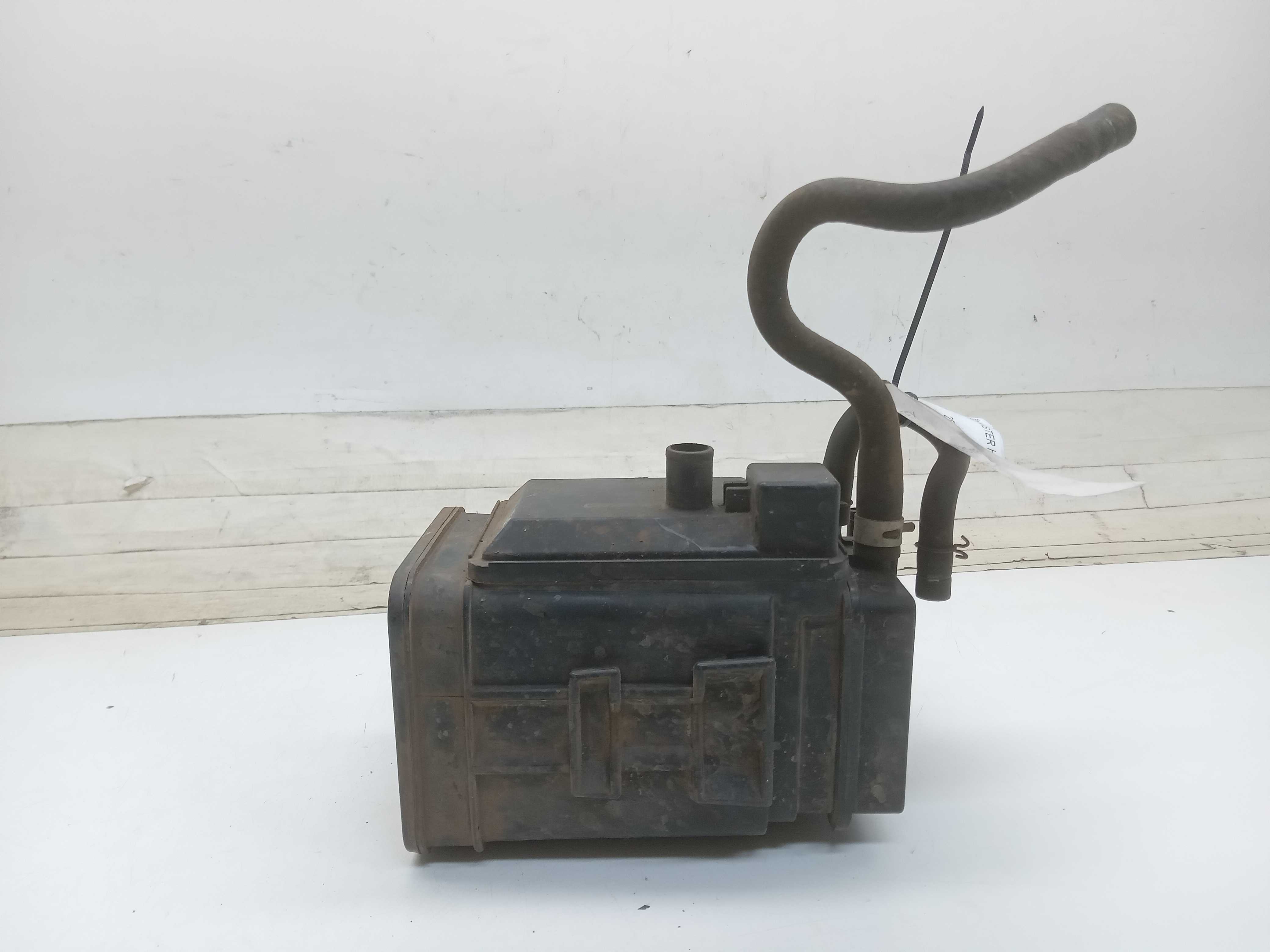VALVULA CANISTER HONDA FIT 2004