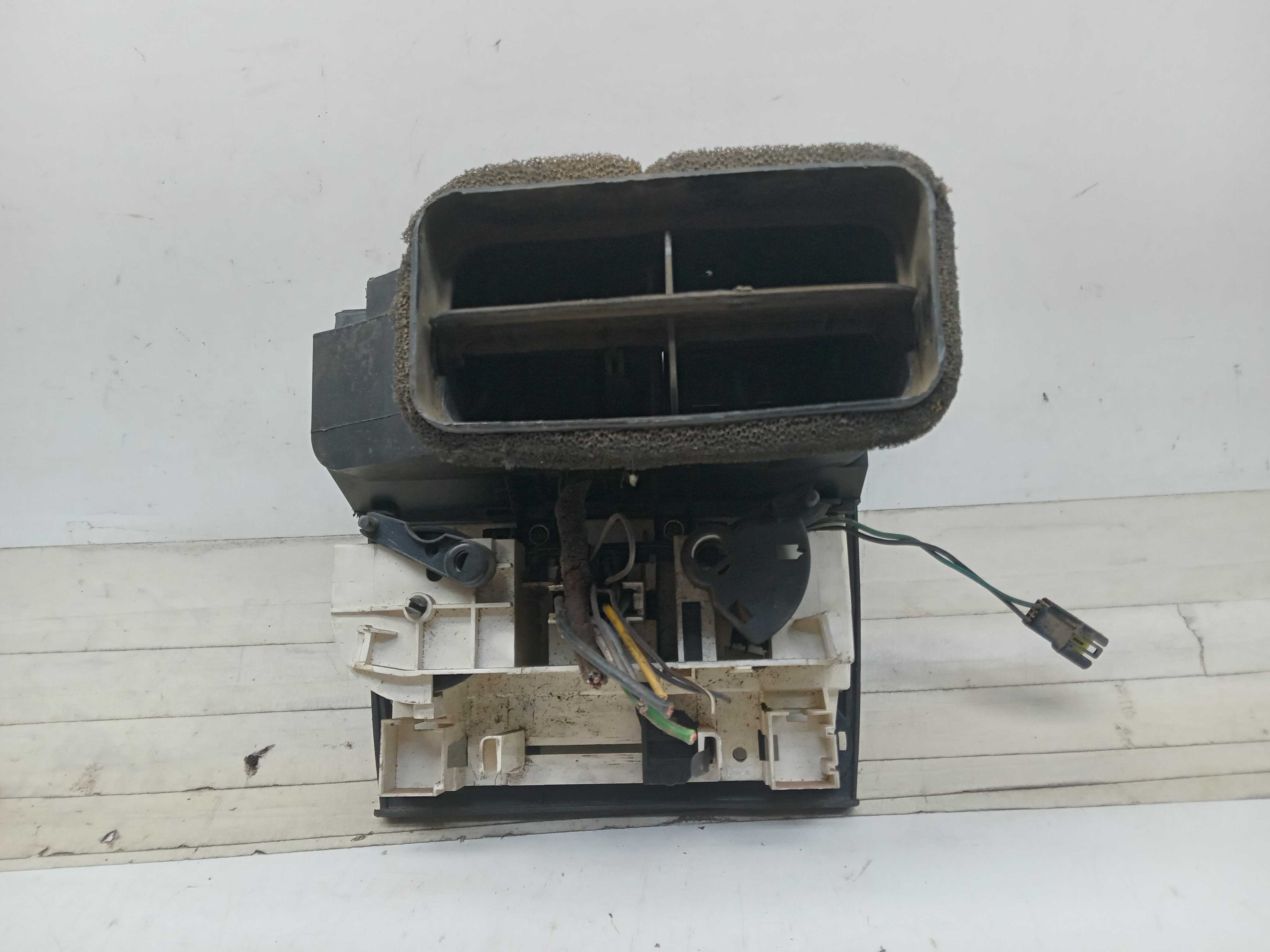 MOLDURA COMANDO AR COM DIFUSOR GM CORSA WIND 2002 2