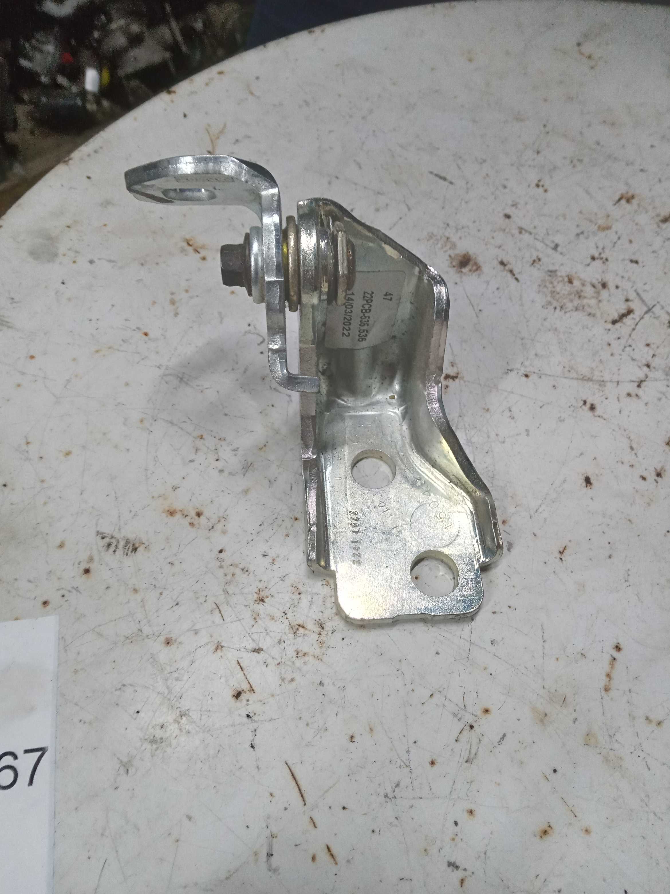 DOBRADIÇA PORTA DIANTEIRA ESQUERDA FORD KA 2015 3