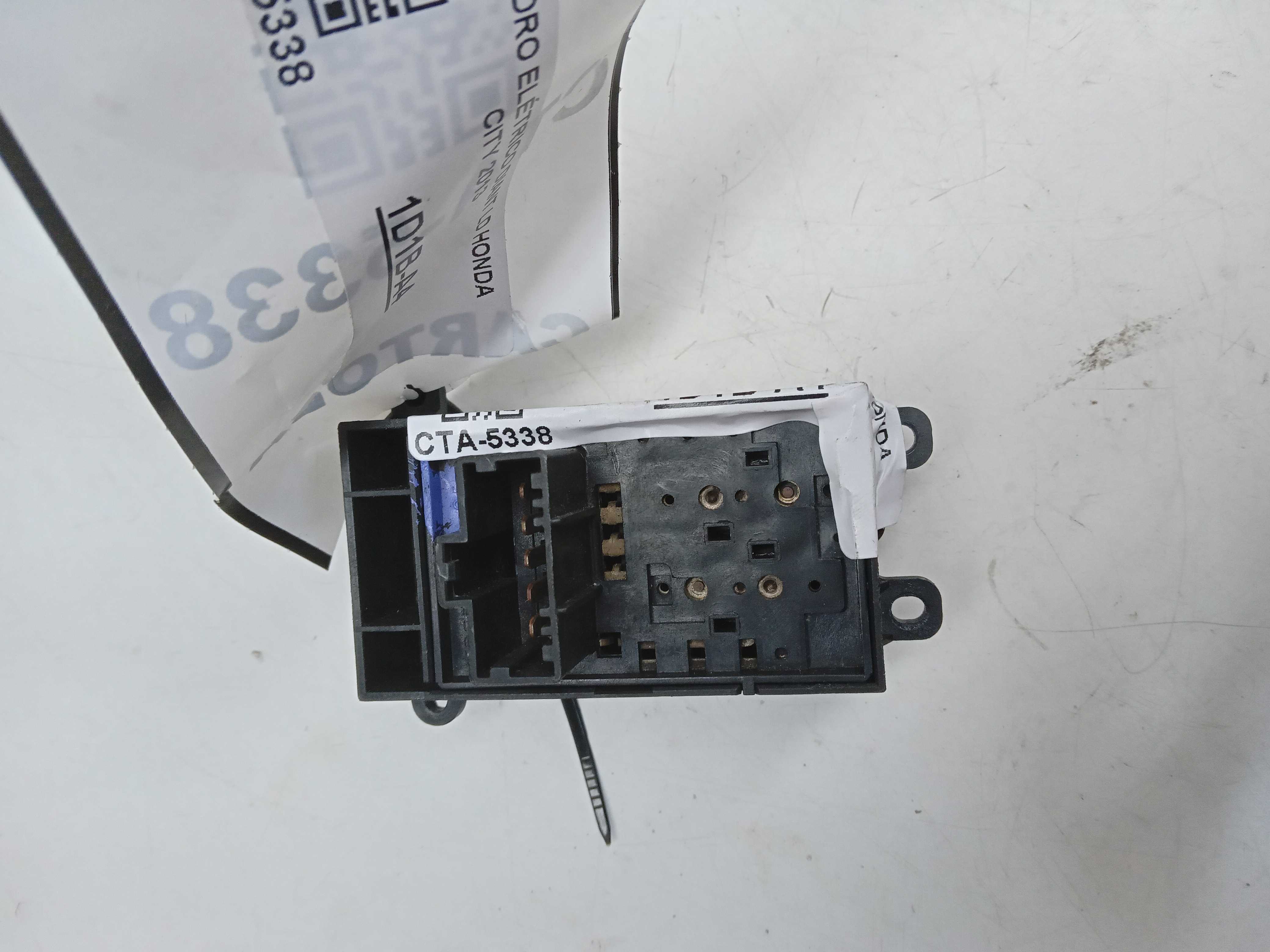 MOLDURA COMANDO BOTAO VIDRO DIANTEIRO LD HONDA NEW CITY 2013 2