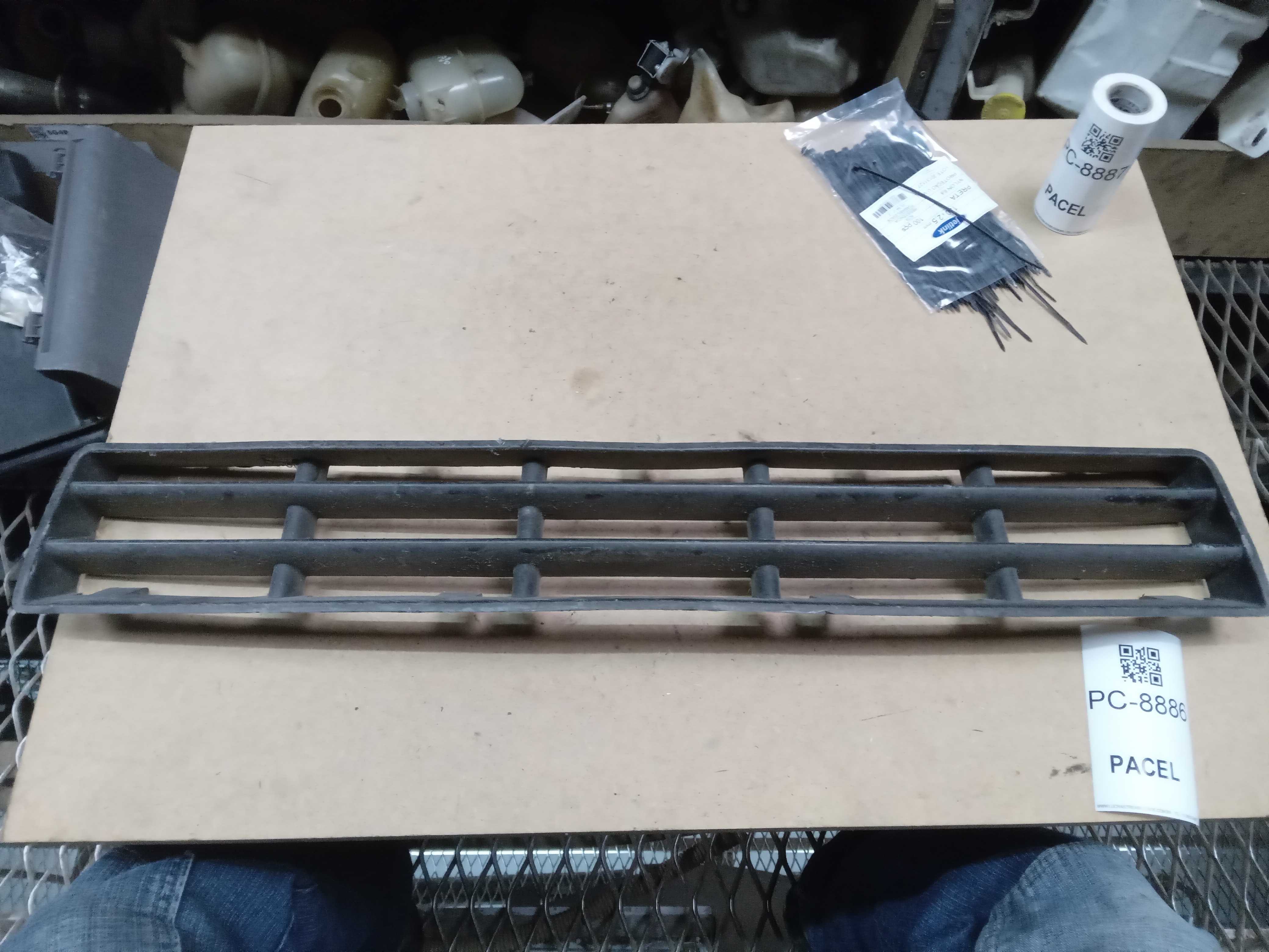 GRADE FRONTAL VW GOLF 1999 A 2006