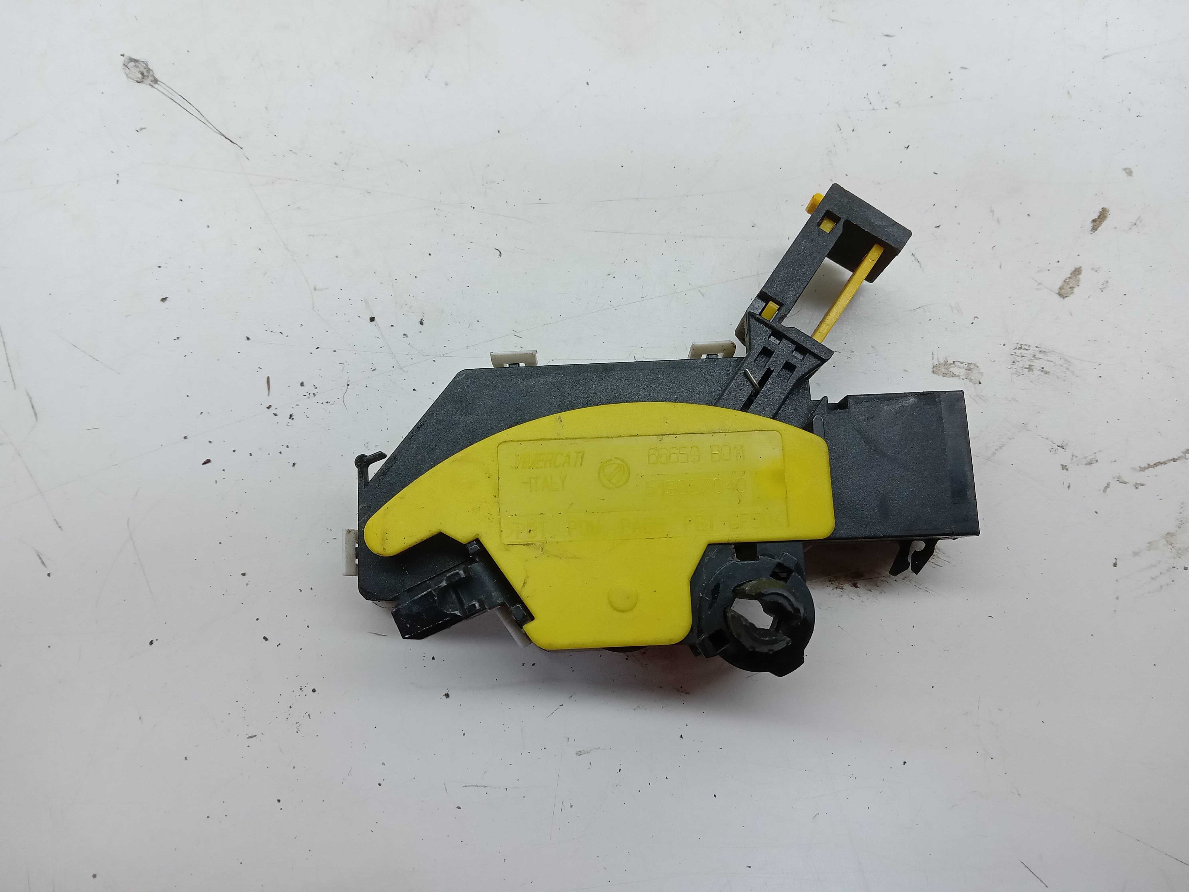 Sensor embreagem pedal fiat argo mobi 2010 a 2020 1
