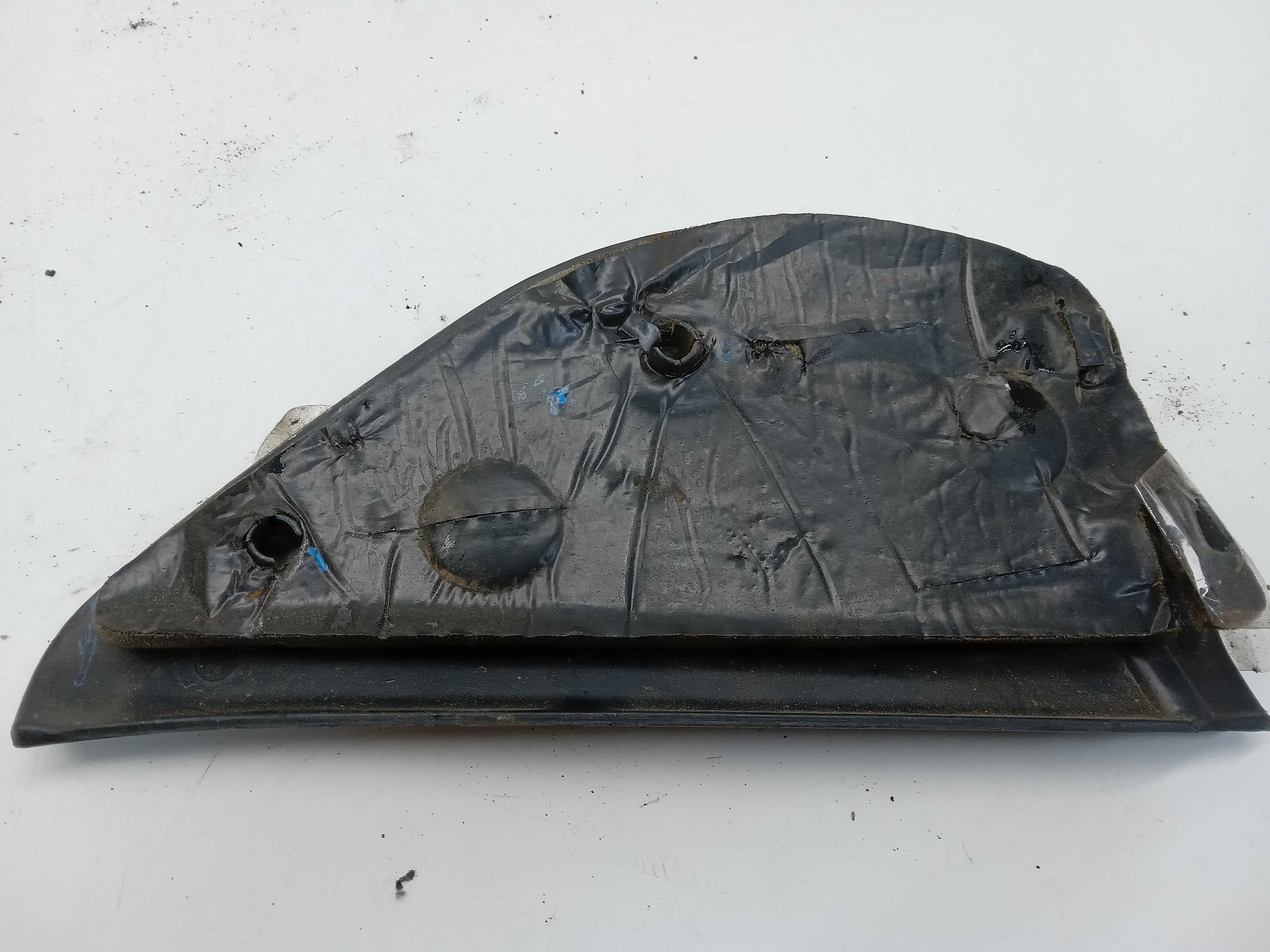 ACABAMENTO INTERNO RETROVISOR PORTA TRAS LE FIAT PALIO 2007 2