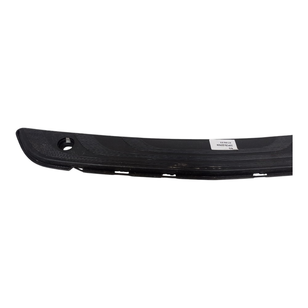 Pisante Parachoque Dianteiro Mb Sprinter 2020 A 2024  Preto 3