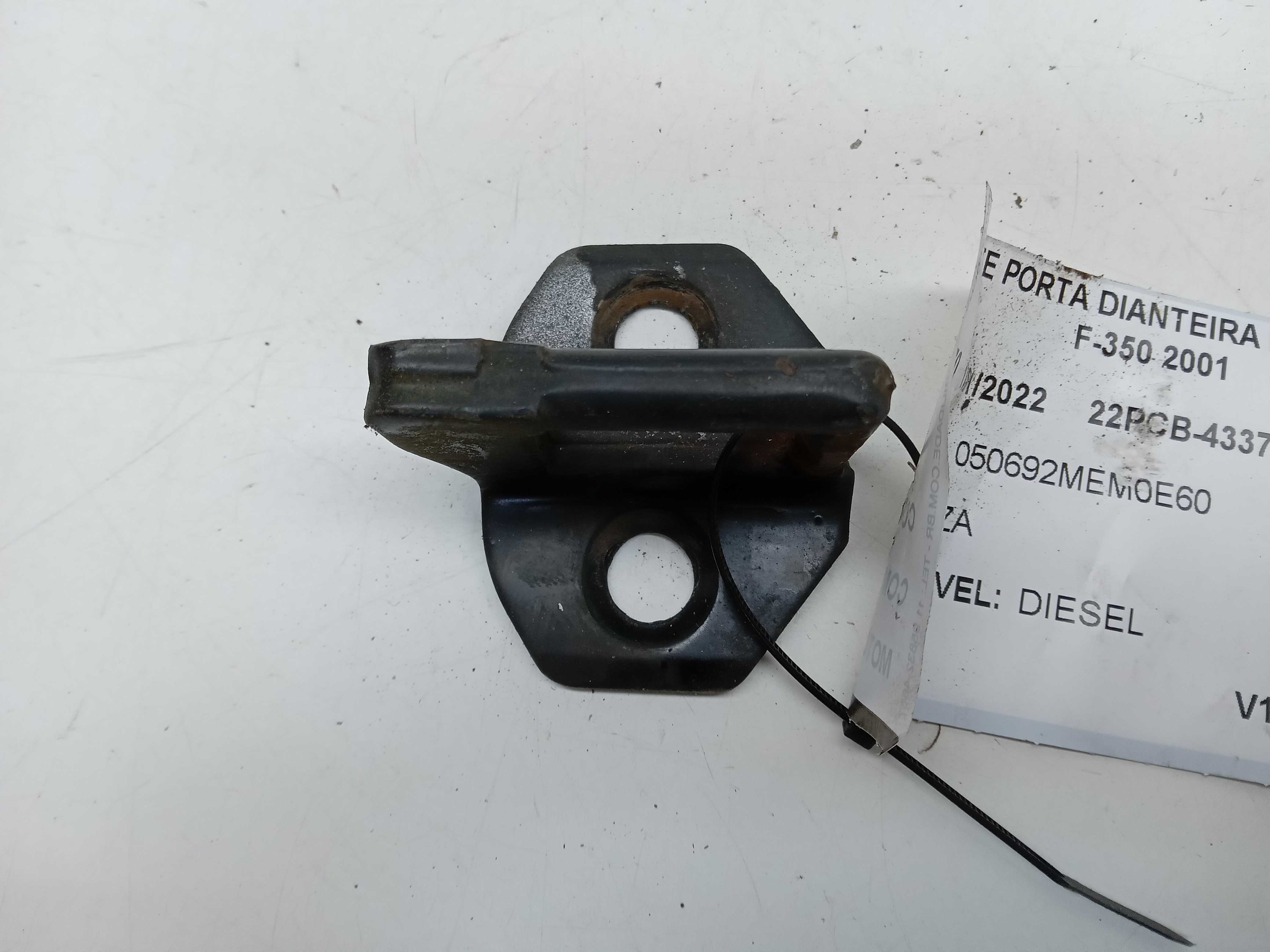 BATENTE  PORTA DIANTEIRA DIREITA Ford F350 2001