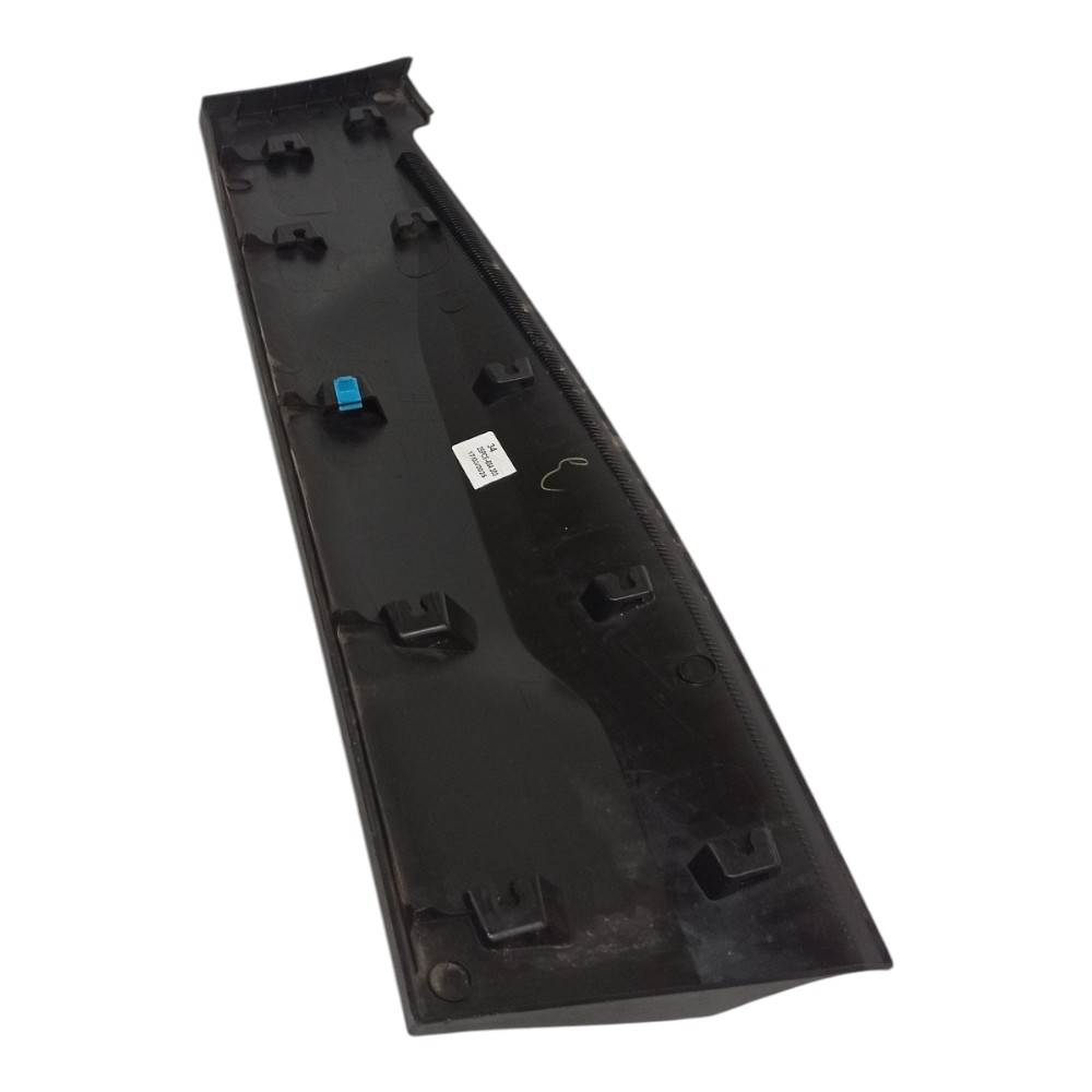 Friso Da Porta Traseira Esquerda Gm Tracker 2019 A 2022 5