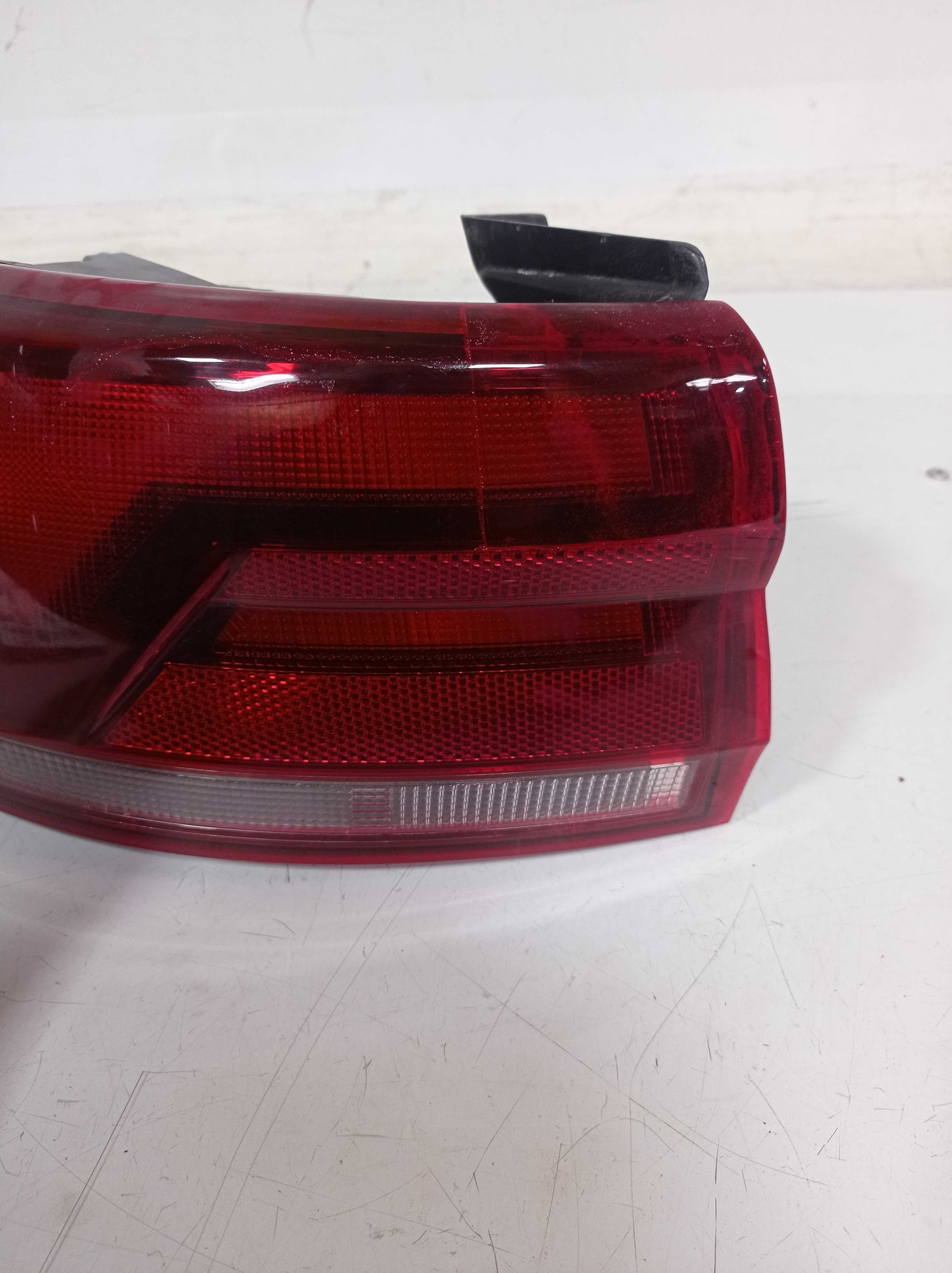 6EC945095 LANTERNA TRAS ESQUERDA VW POLO VIRTUS 2018 RECU 2