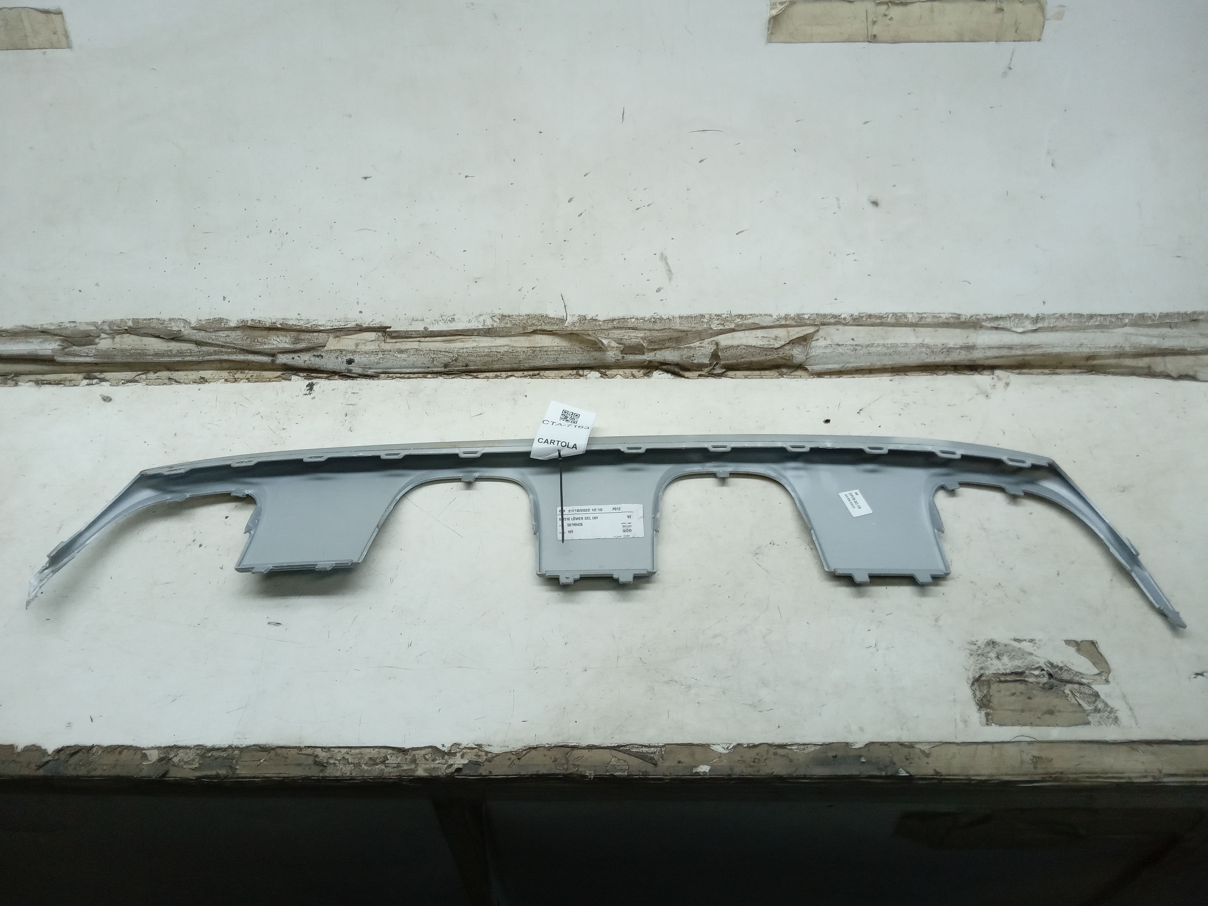 MOLDURA INFERIOR SPOILER PARACHOQUE DIANTEIRO VW TAOS 2022 2