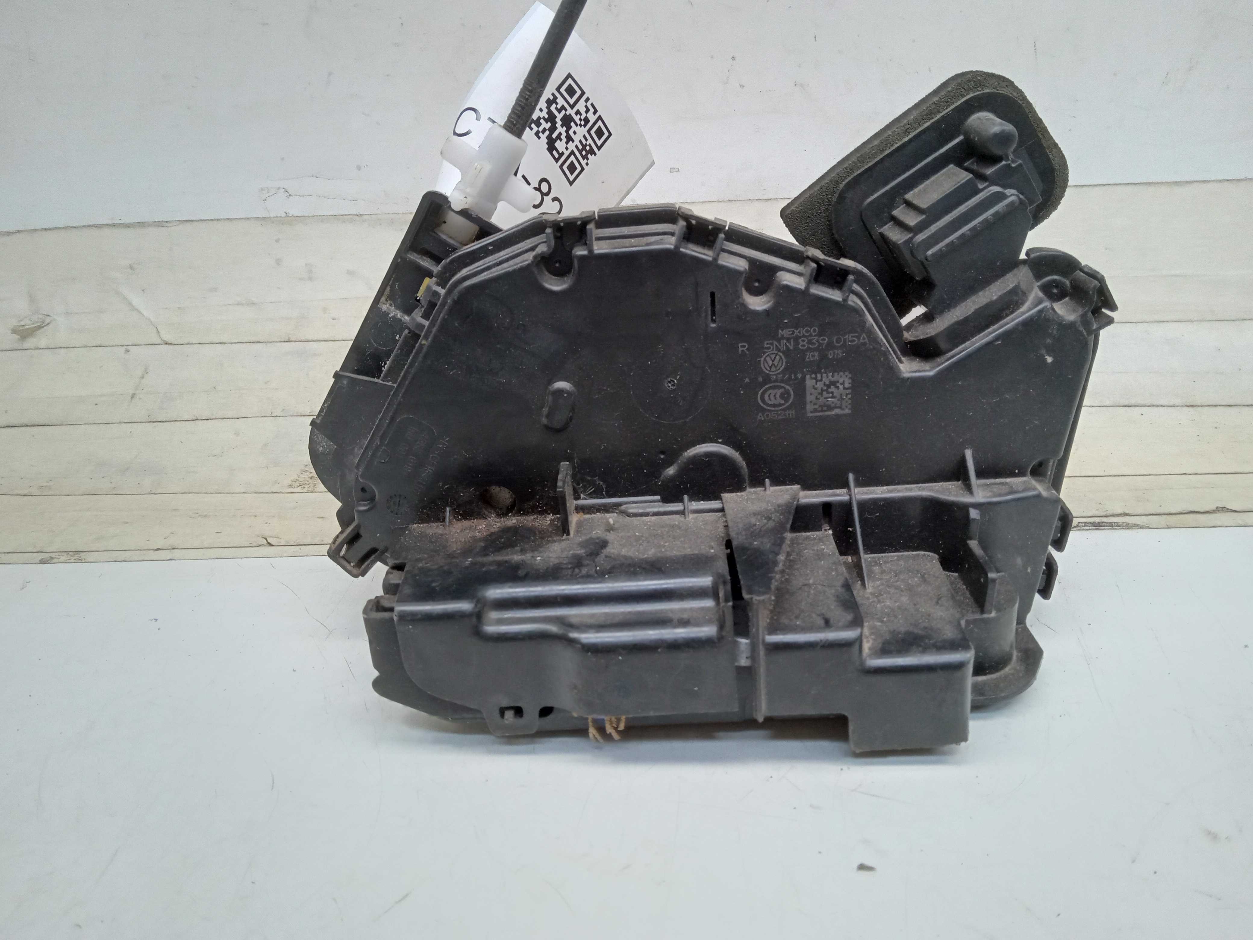 FECHADURA PORTA TRASEIRA LE VW POLO 2020 1