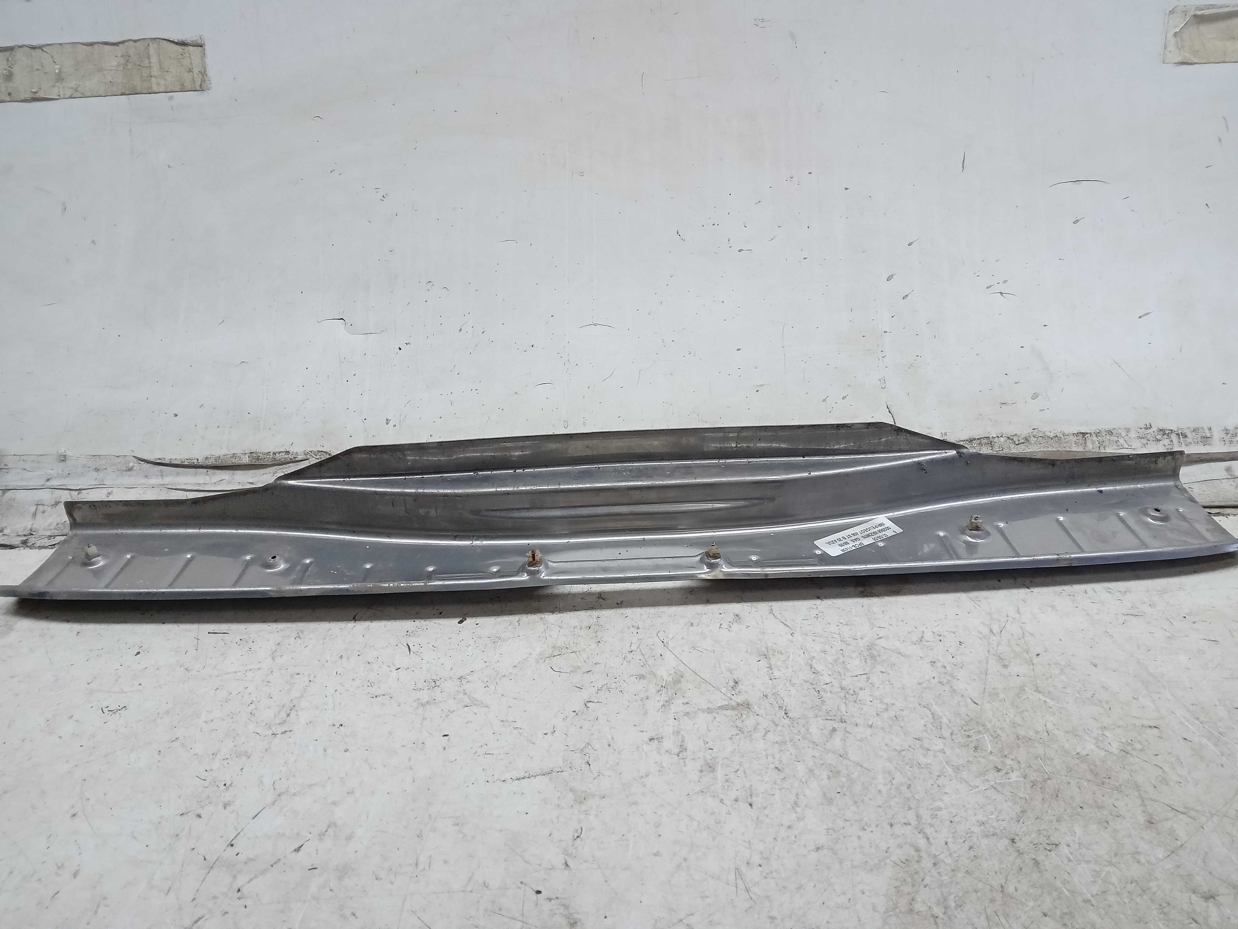 ACABAMENTO INOX SOLEIRA PORTA MALAS PEUGEOT 406 1999