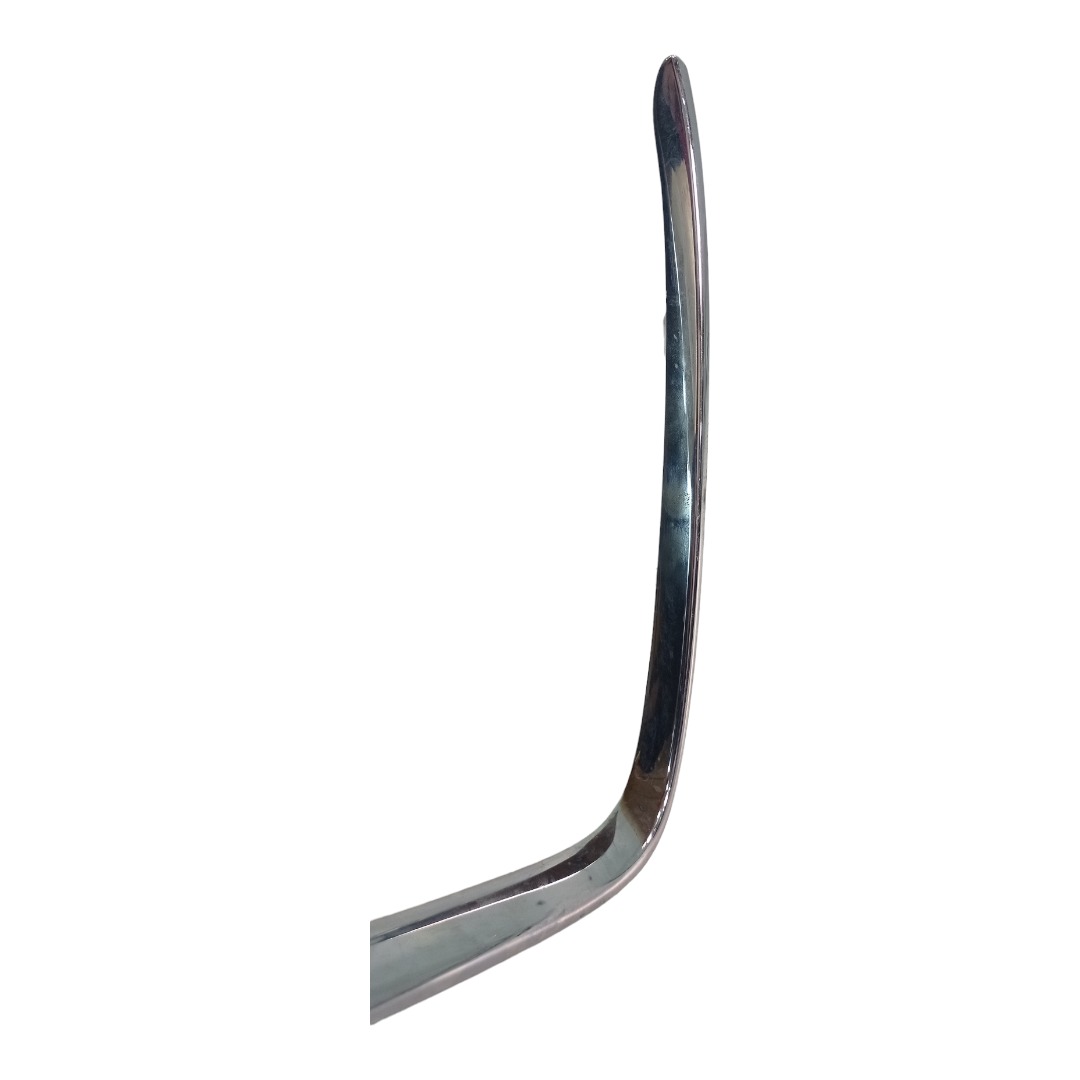 Friso Cromado Moldura Farol Milha Esquerdo Gm Tracker 17 20 5