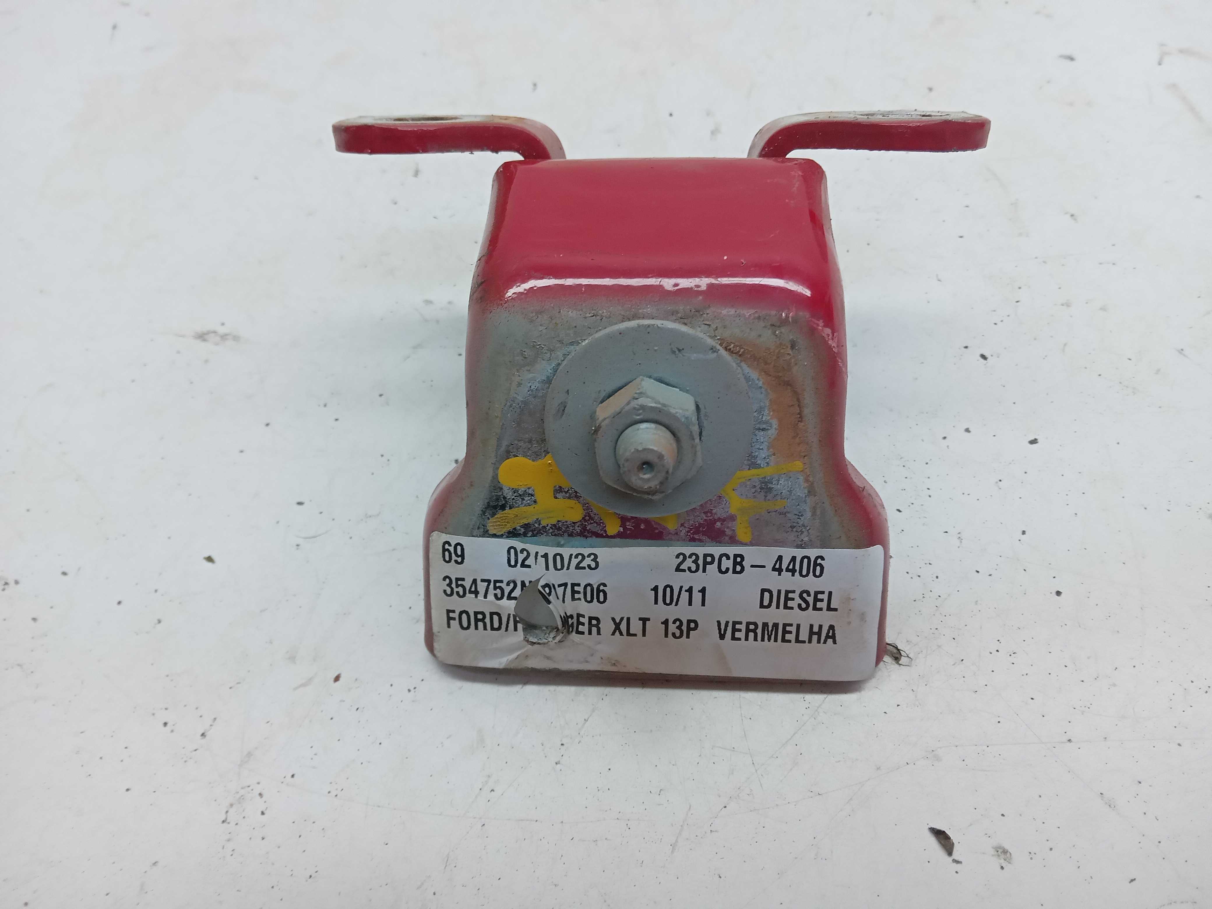 DOBRADIÇA INFERIOR PORTA TRASEIRA LD FORD RANGER 2010 1