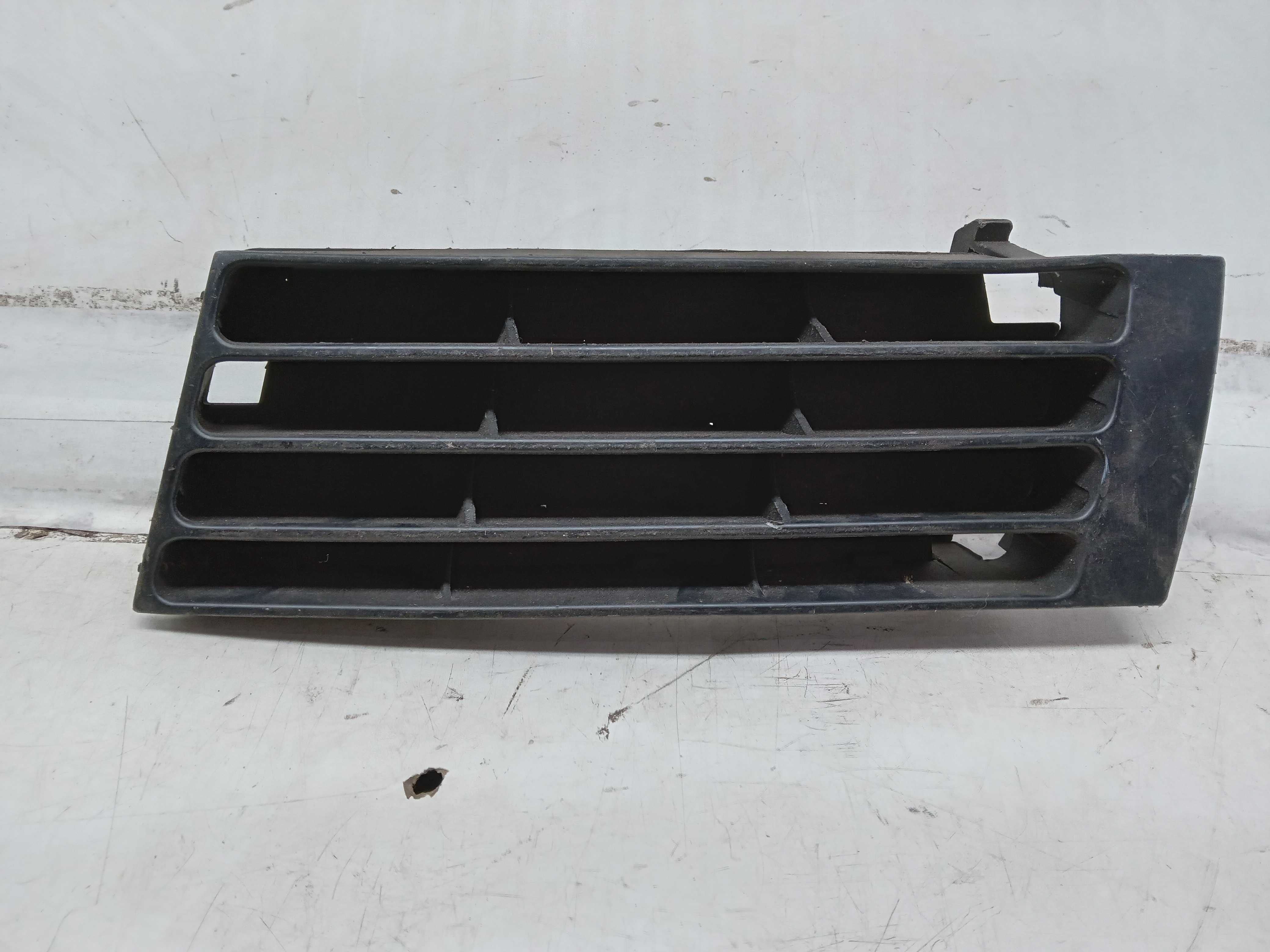 GRADE FAROL MILHA LE AUDI A4 2000 2
