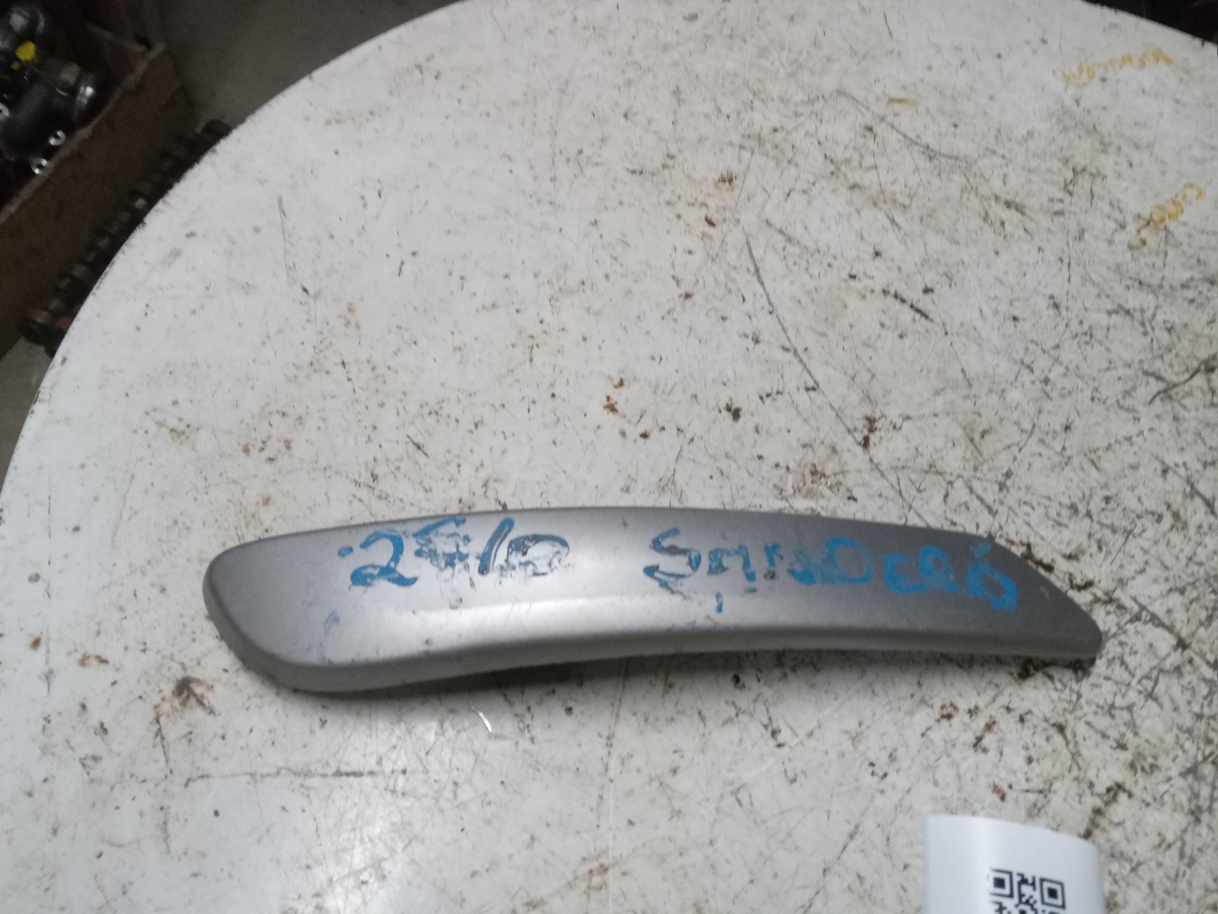 MOLDURA PUXADOR ACABAMENTO PORTA DIANTEIRO ESQ SANDERO 2