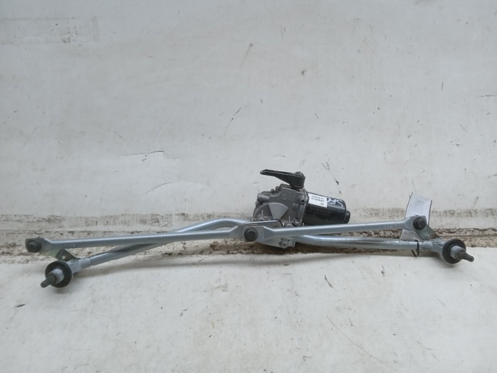 MAQUINA GALHADA LIMPADOR PARABRISA MERCEDES BENZ SPRINTER