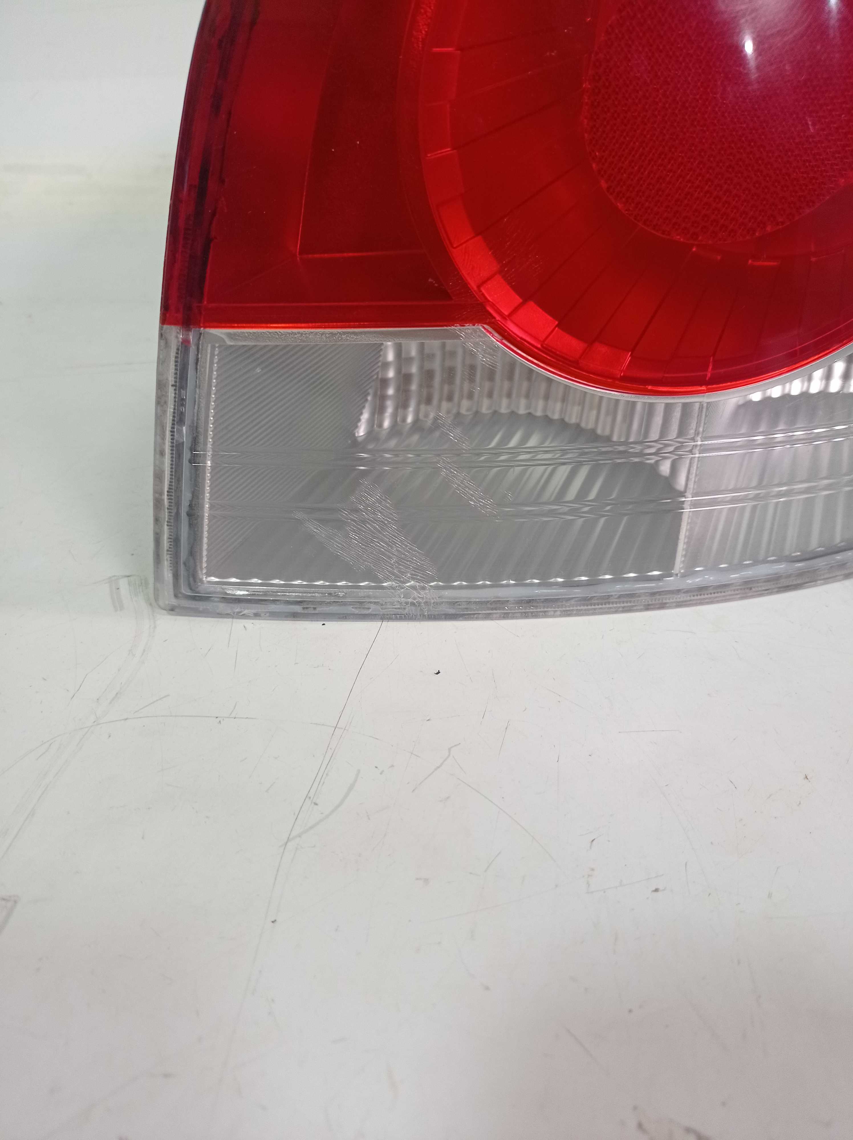 LANTERNA TRAS DIREITA FIAT PALIO 2008 A 2012 RECUPERADA 2