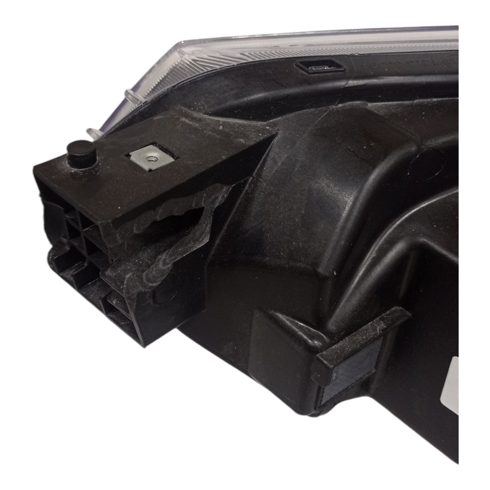 Farol Direito Gm Tracker 2021 A 2024 Com Led P Recuperar 5