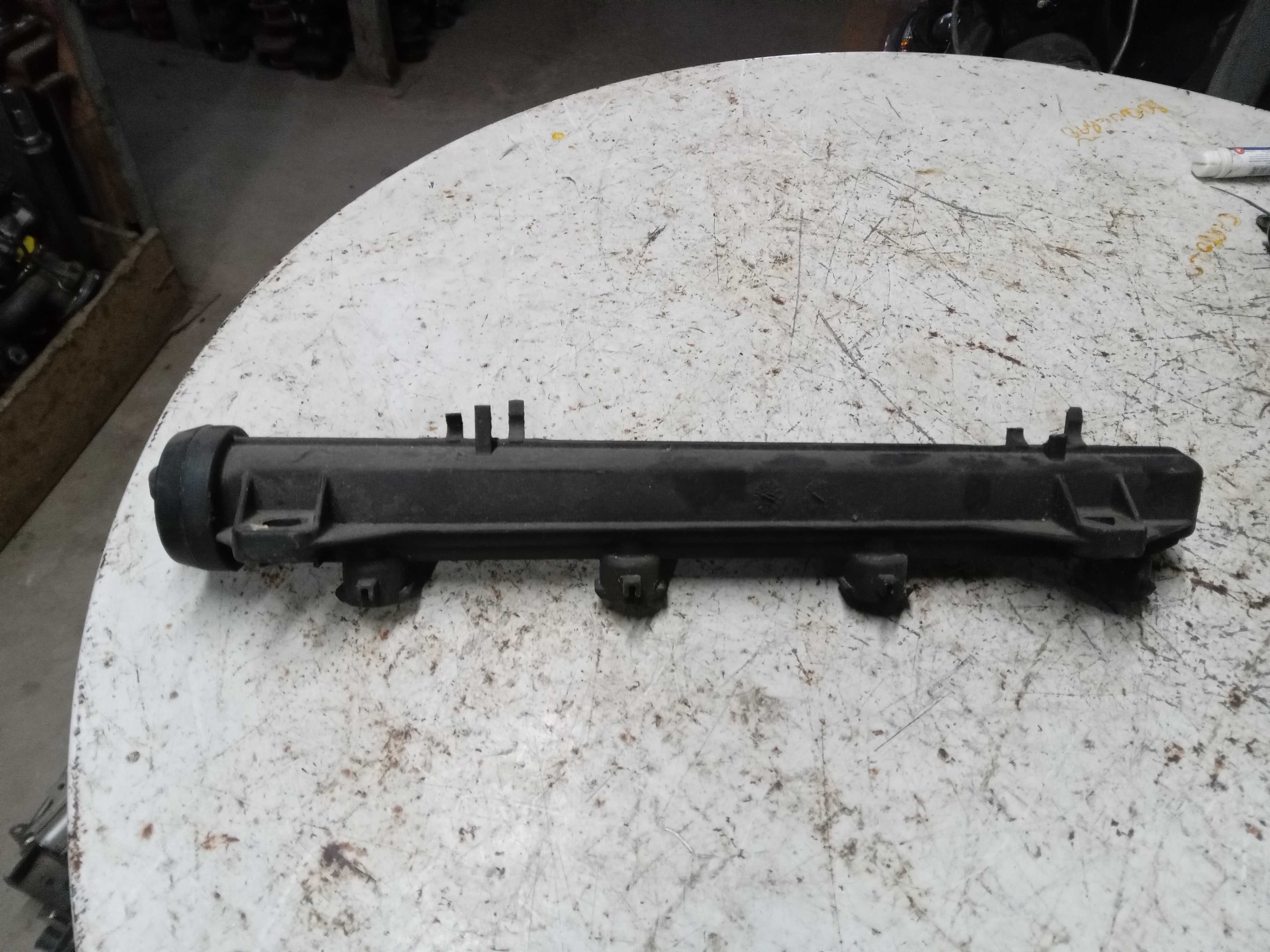 FLAUTA BICO INJEÇÃO PEUGEOT 206 OU RENAULT CLIO 10 16V 2