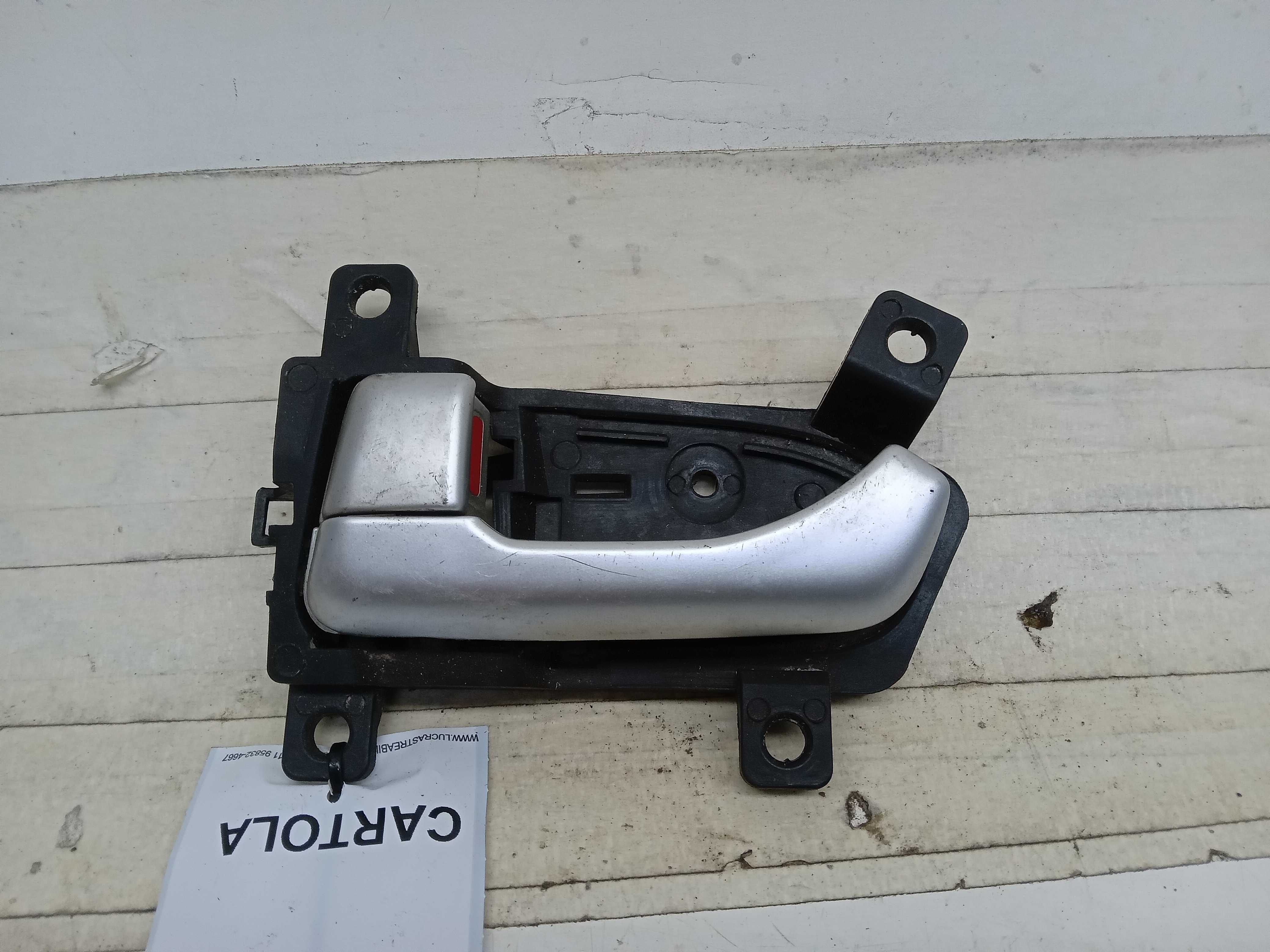 MAÇANETA INTERNA PORTA TRASEIRA LE KIA SPORTAGE 2013 1