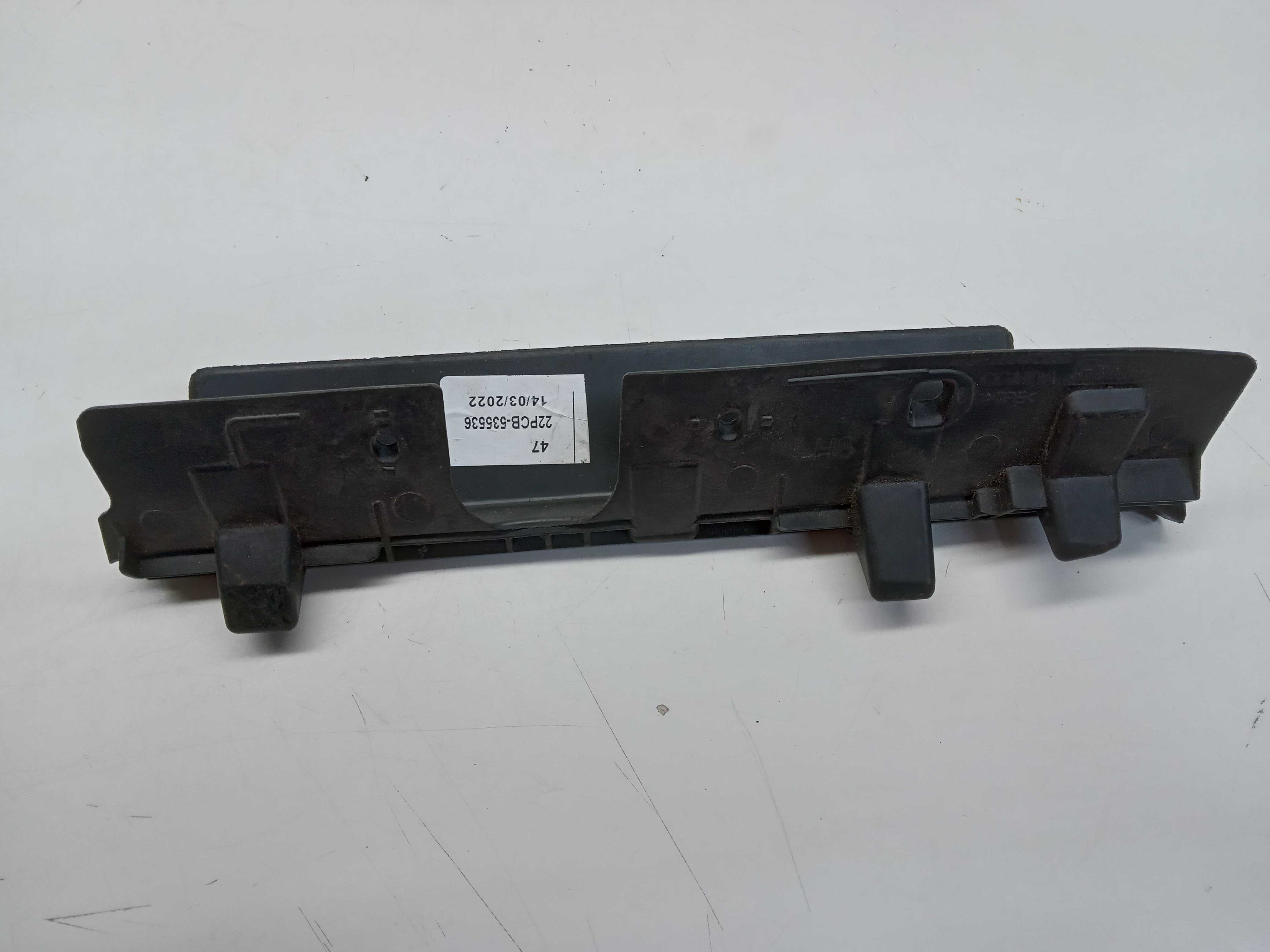 GUIA LATERAL LE FORD RANGER 2013 1