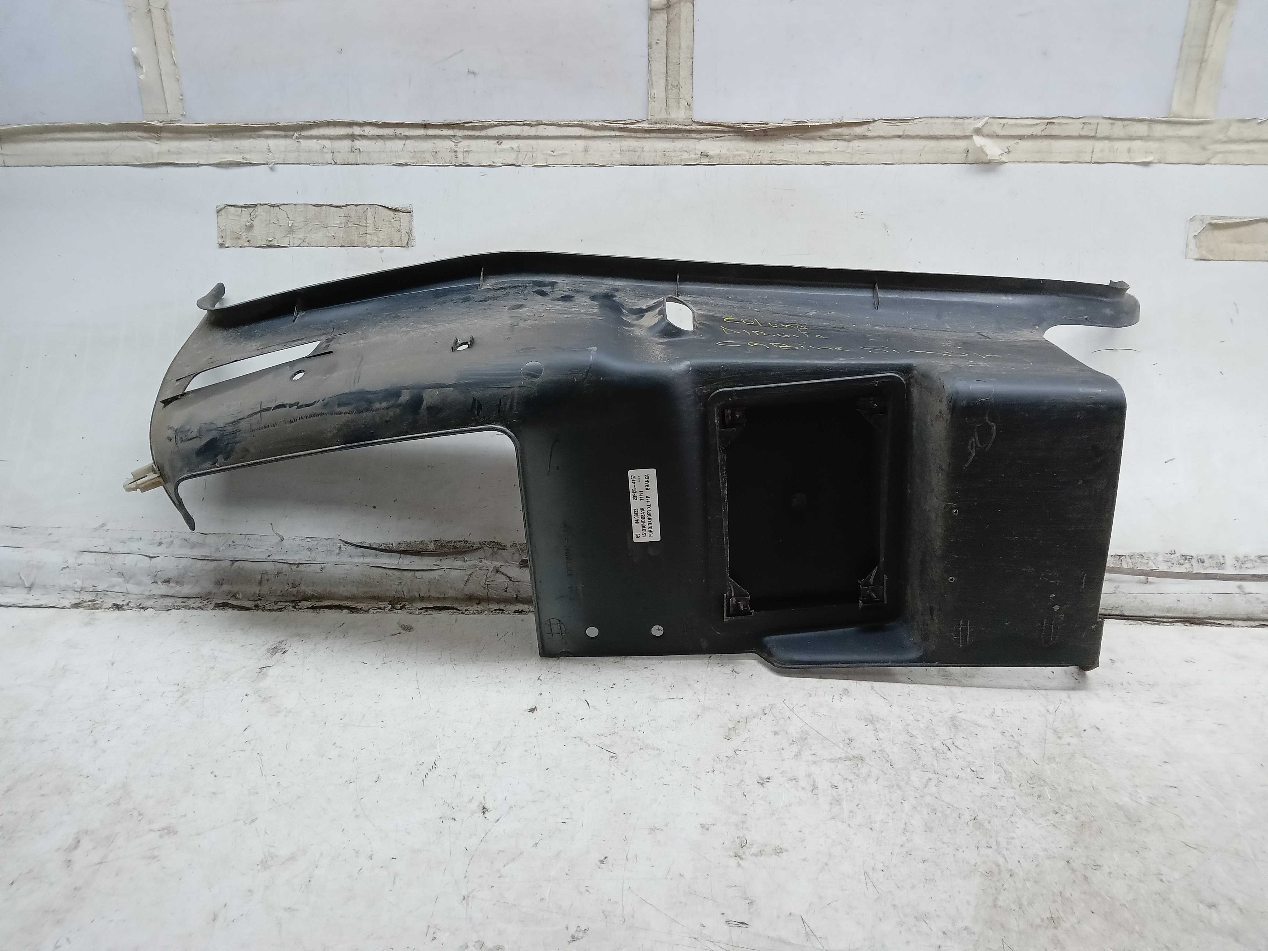 ACABAMENTO MOLDURA COLUNA LD CABINE SIMPLES FORD RANGER 2011 2