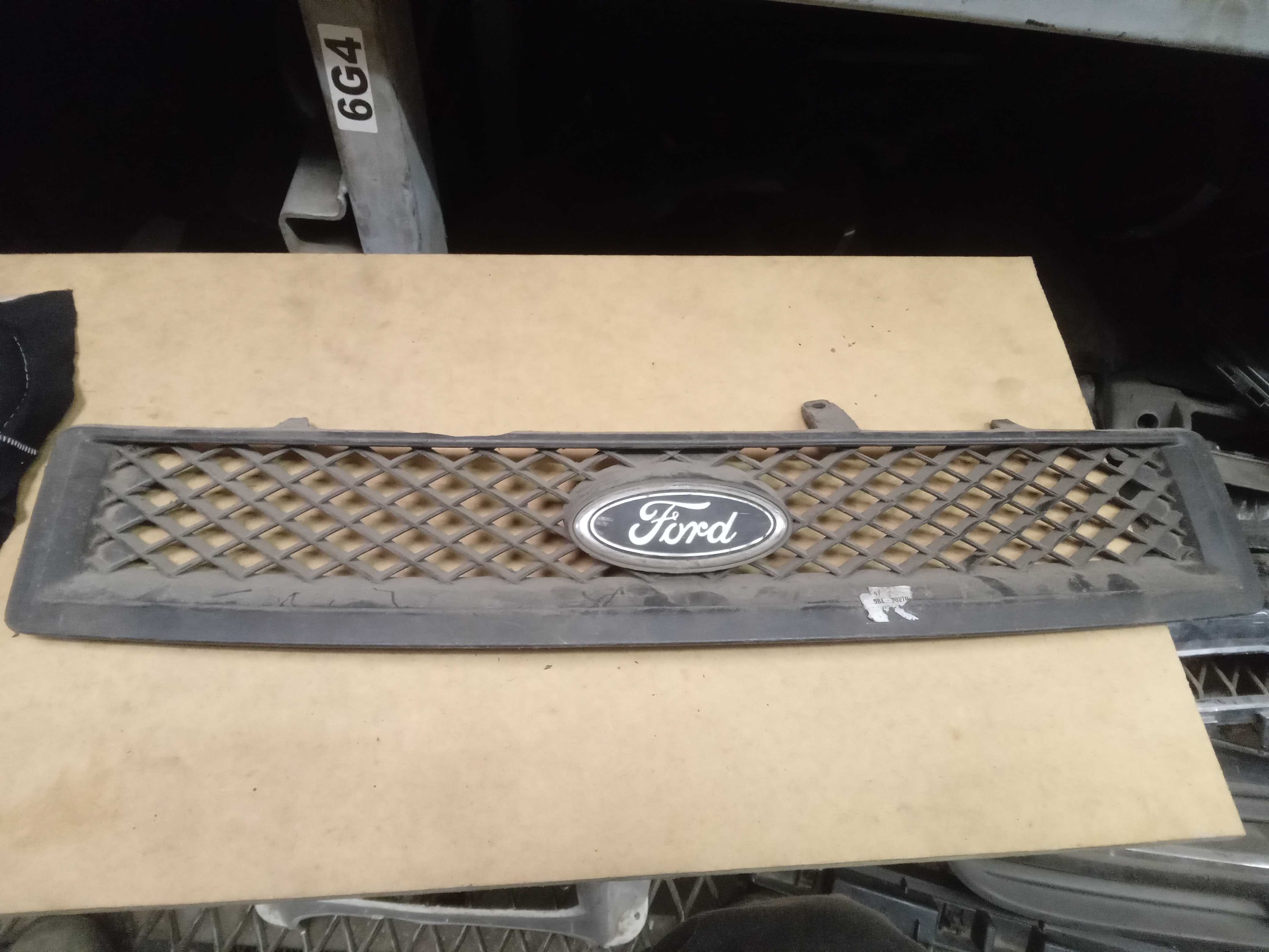 GRADE FRONTAL FORD FIESTA 2006 A 2012 2