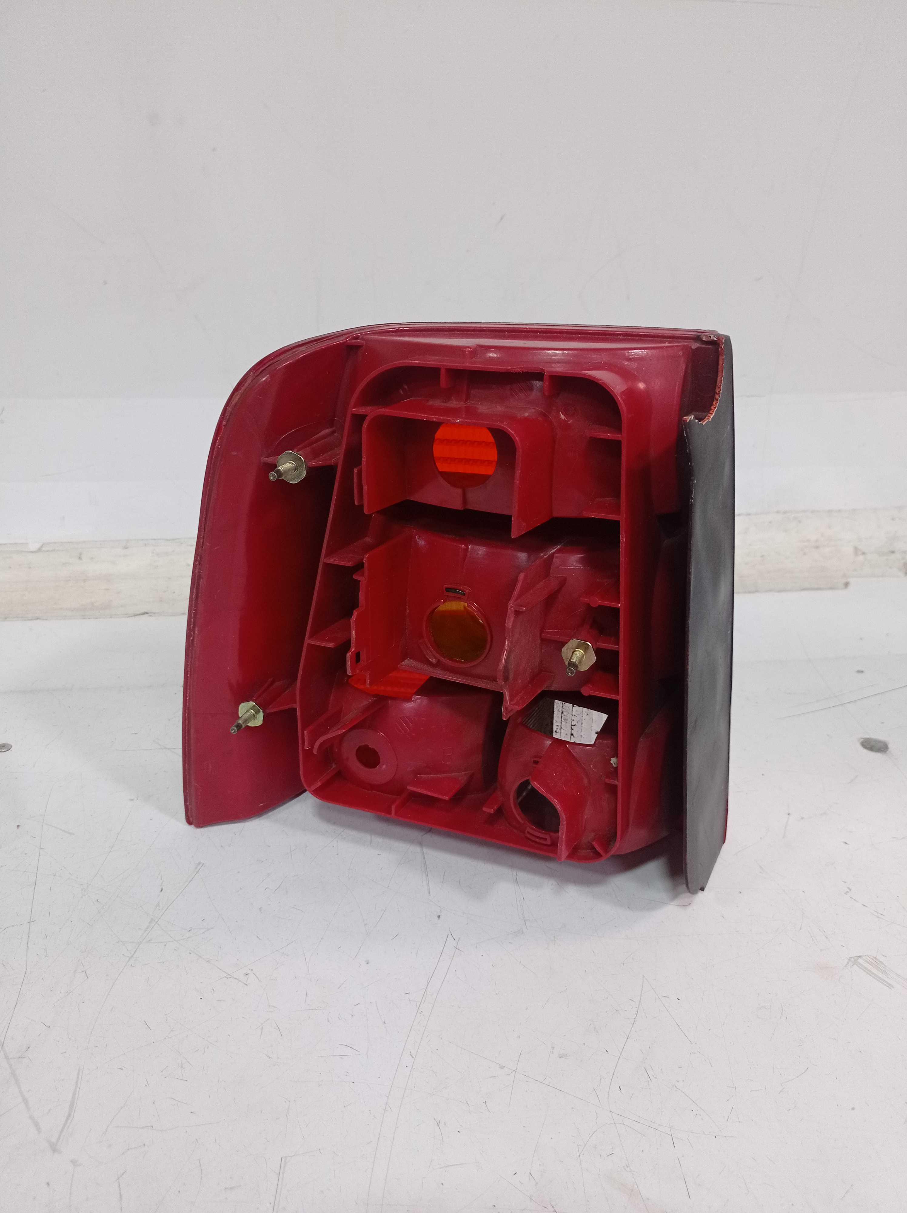 LANTERNA DIREITA VW PASSAT VARIANT 1997 A 2000 RECUPERADA 4
