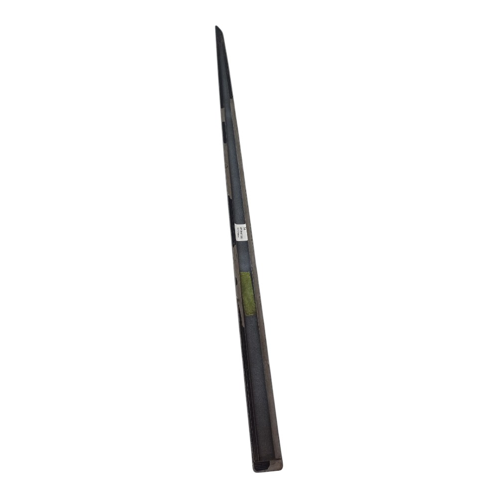 Friso Porta Dianteira Direita Gm Onix 2015 5