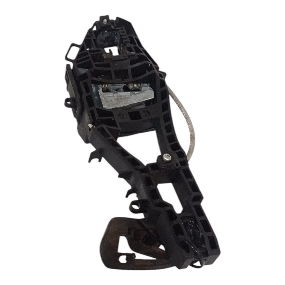 Suporte Base Maçaneta Externa Porta Diant Dir Bmw 135i 2015 2