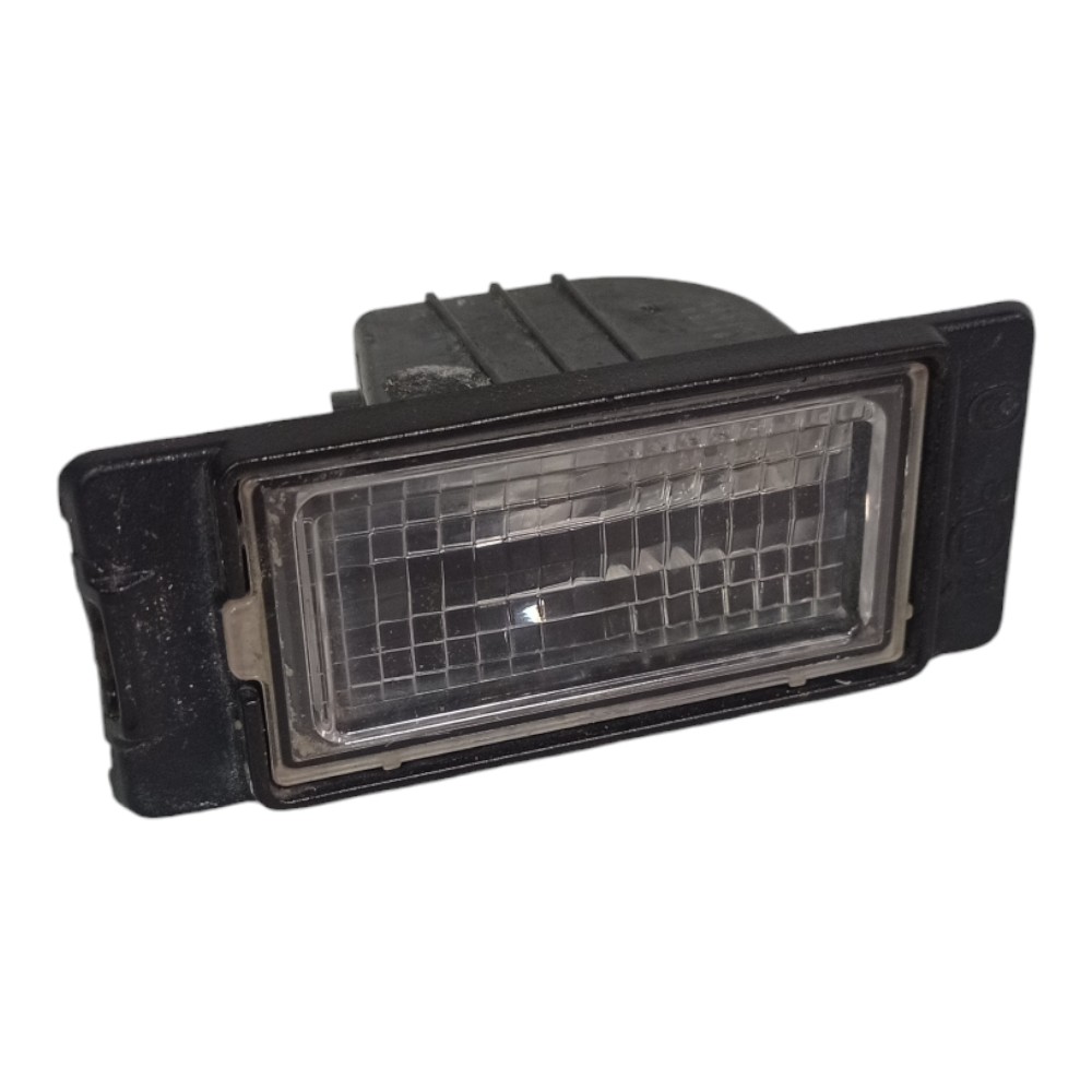 Lanterna Luz De Placa Gm Onix 2020 1
