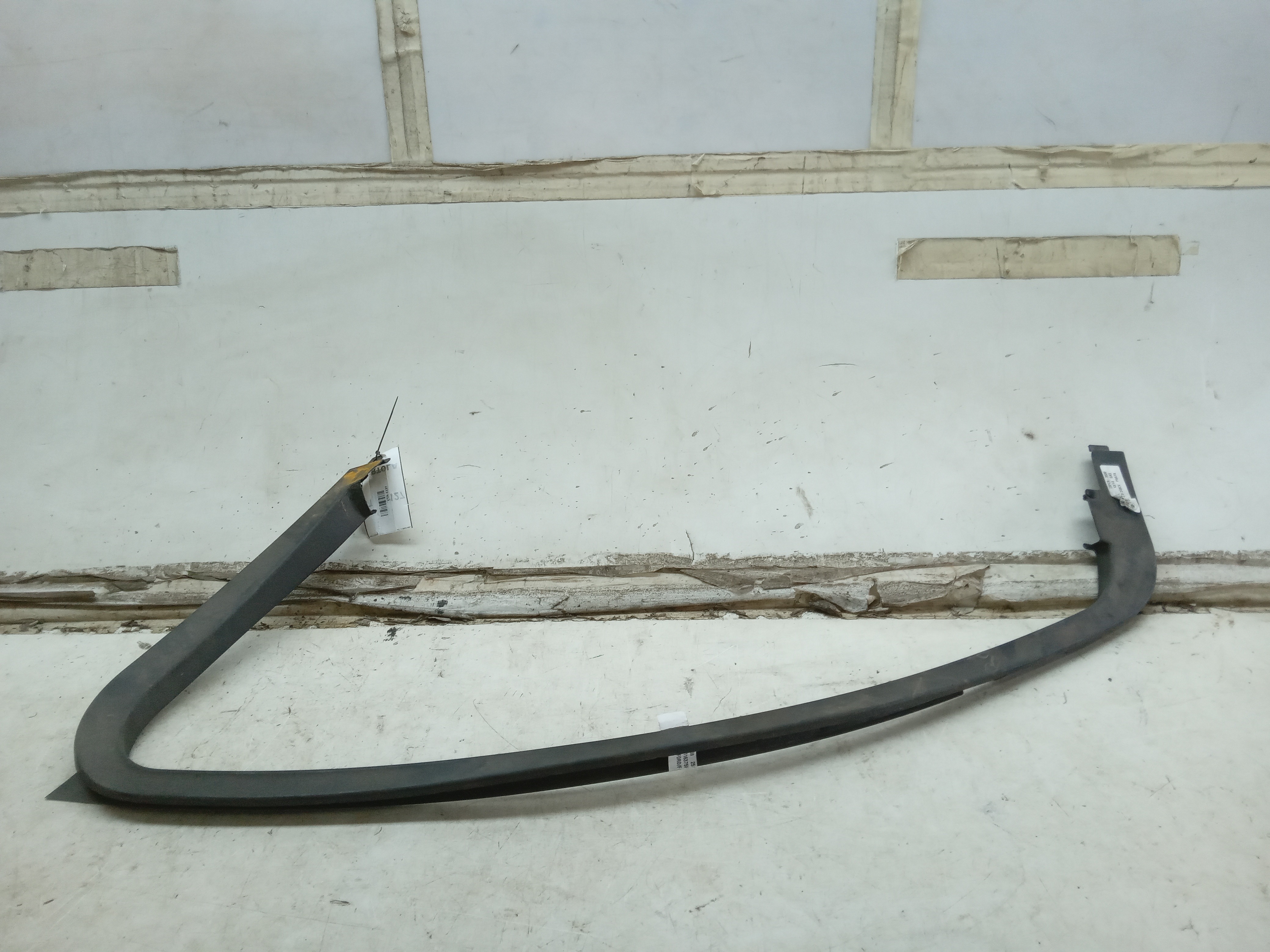ARCO MOLDURA INTERNA PORTA DIANTEIRA LD FORD FUSION 2014 1