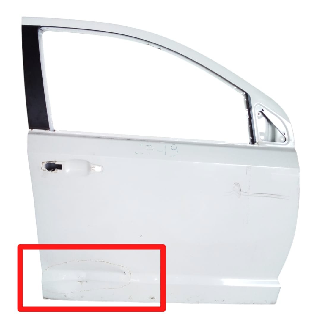 Porta Dianteira Direita Fiat Freemont 2012 Para Recuperar  Dianteira Direita Branco 2