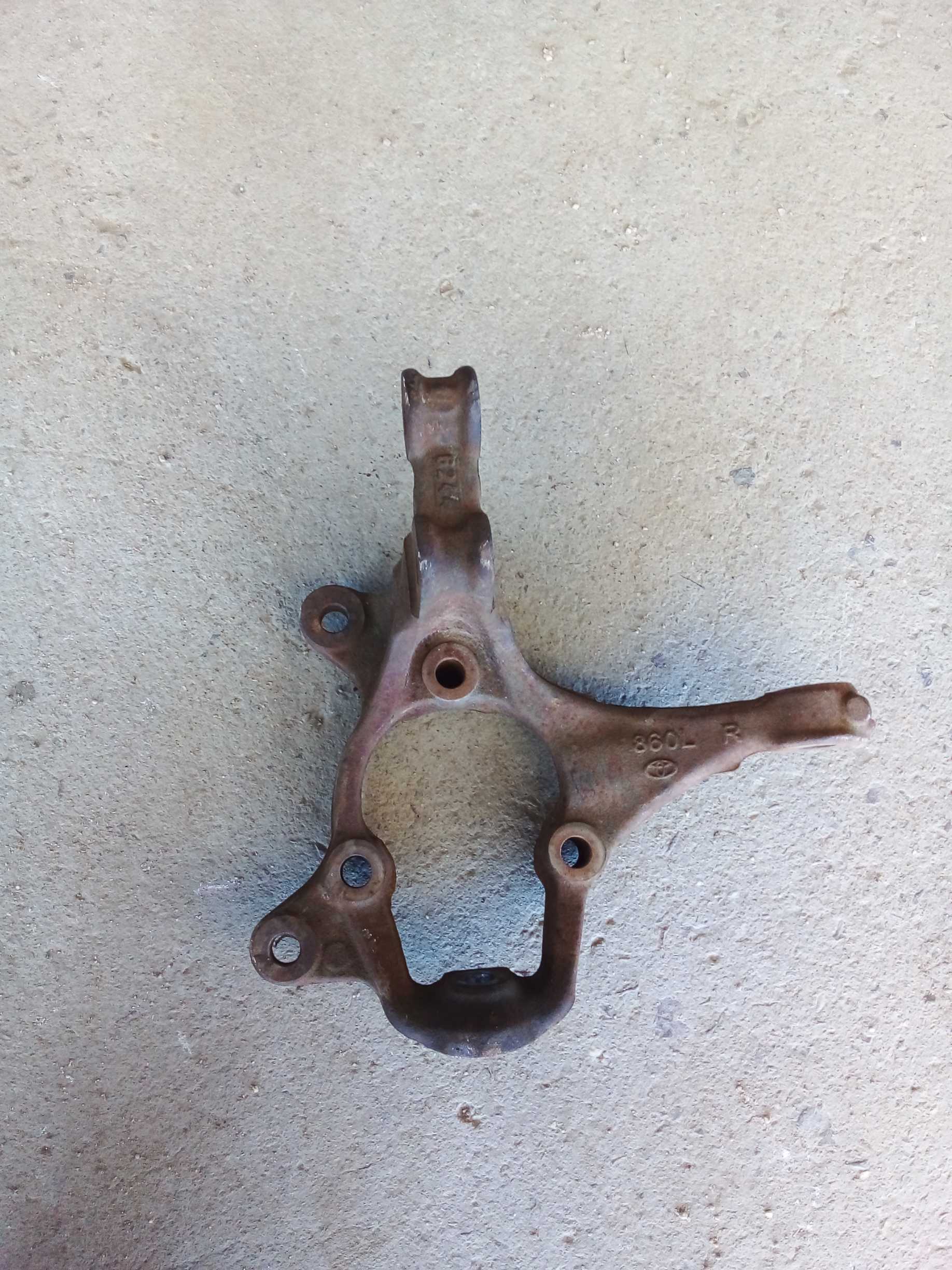 CUBO MONTANTE DIANTEIRO DIREITO TOYOTA ETIOS 2