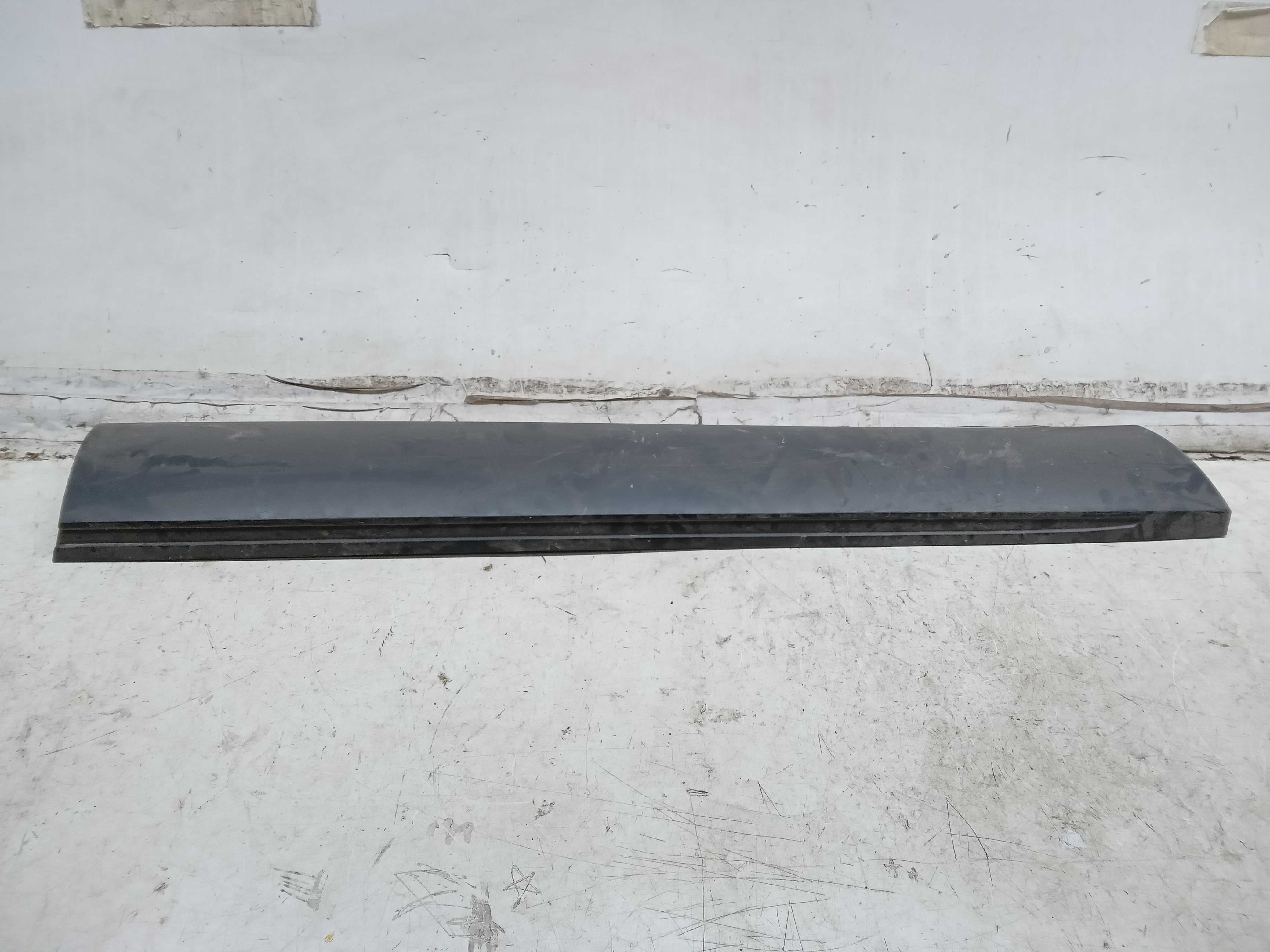 MOLDURA SPOILER APLIQUE PORTA DIANTEIRA LE HONDA HRV 2023