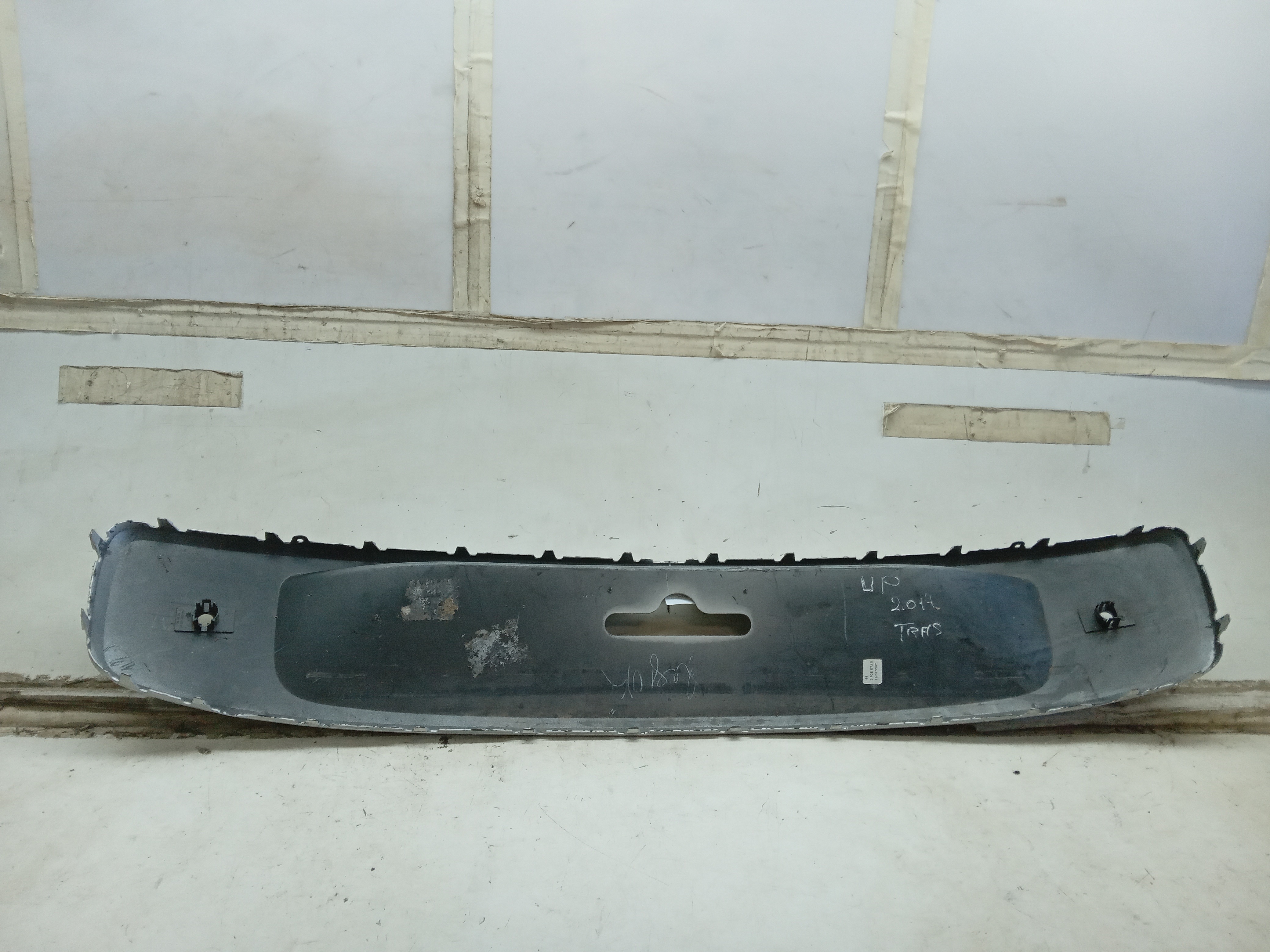 APLIQUE MOLDURA PARACHOQUE TRASEIRO VW UP 2015 2