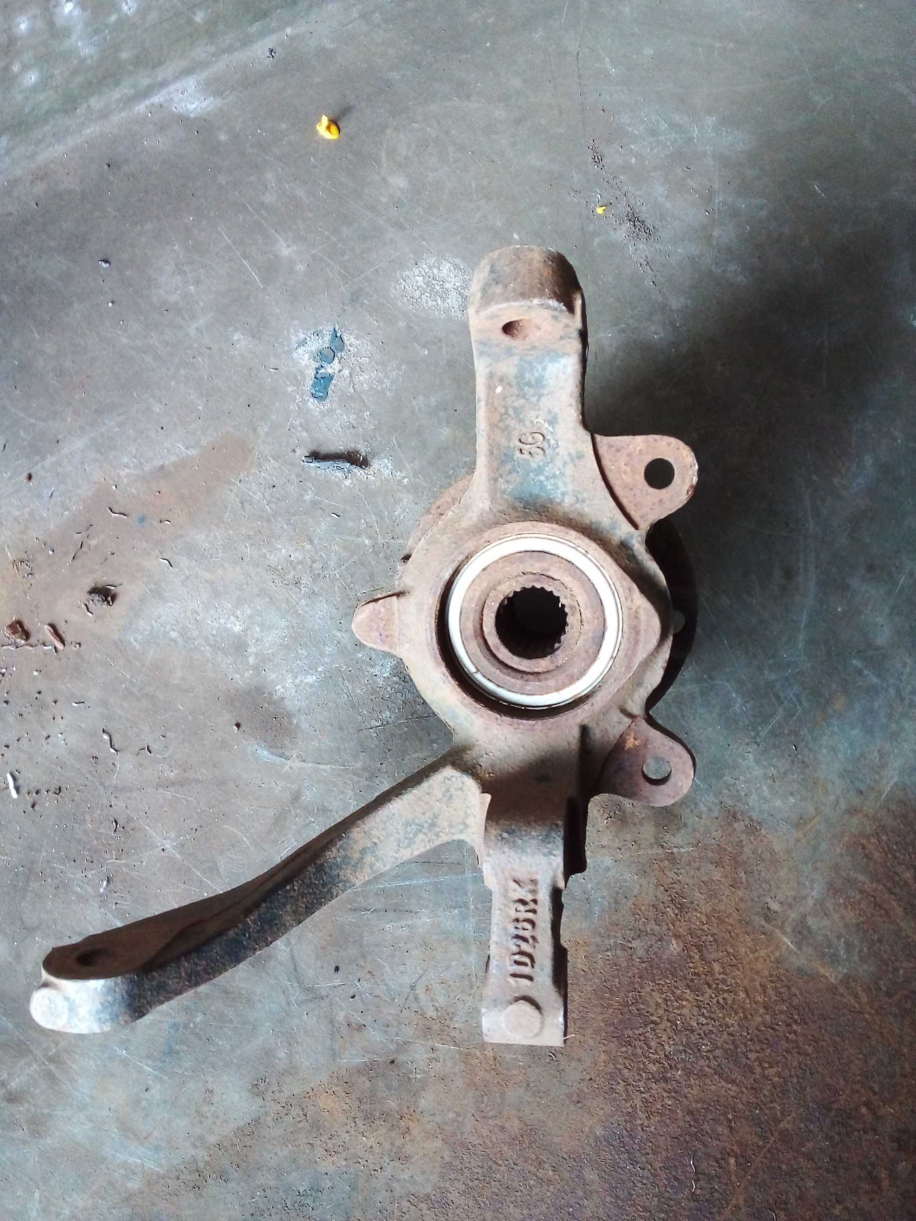 CUBO MONTANTE DIANTEIRO DIREITO FIAT UNO FIRE 2004 1