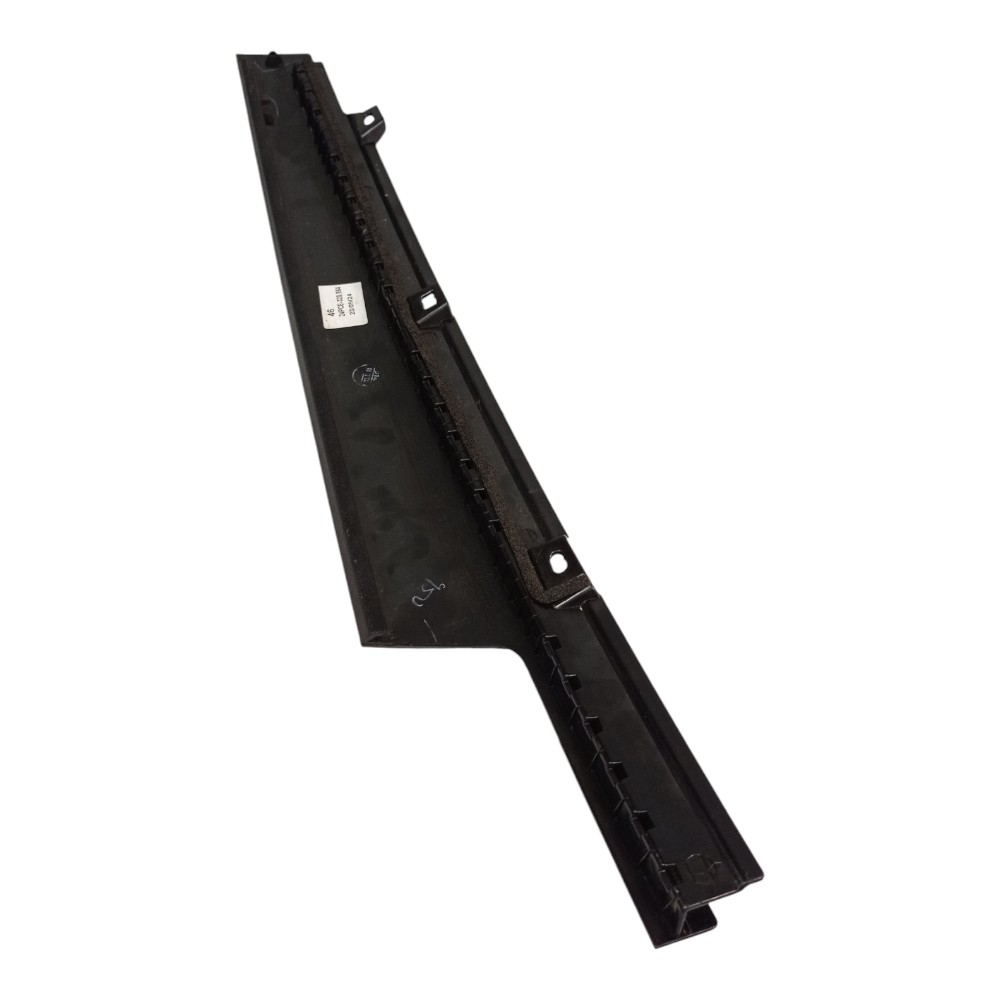 Moldura Aolique Porta Diant Esquerda Volvo Xc60 2019 A 2022 5
