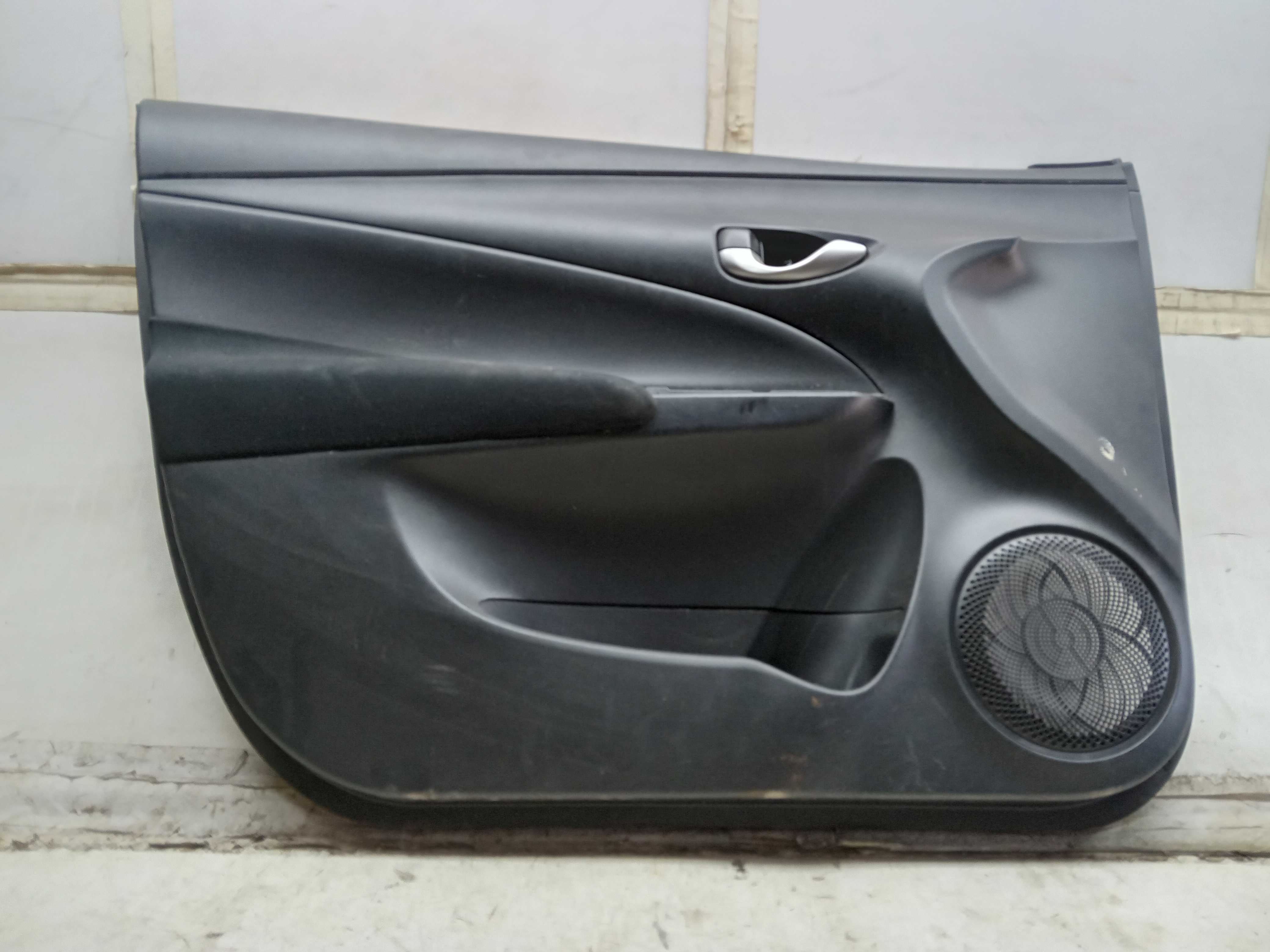 FORRO PORTA DIANTEIRO LE TOYOTA YARIS 2020 1
