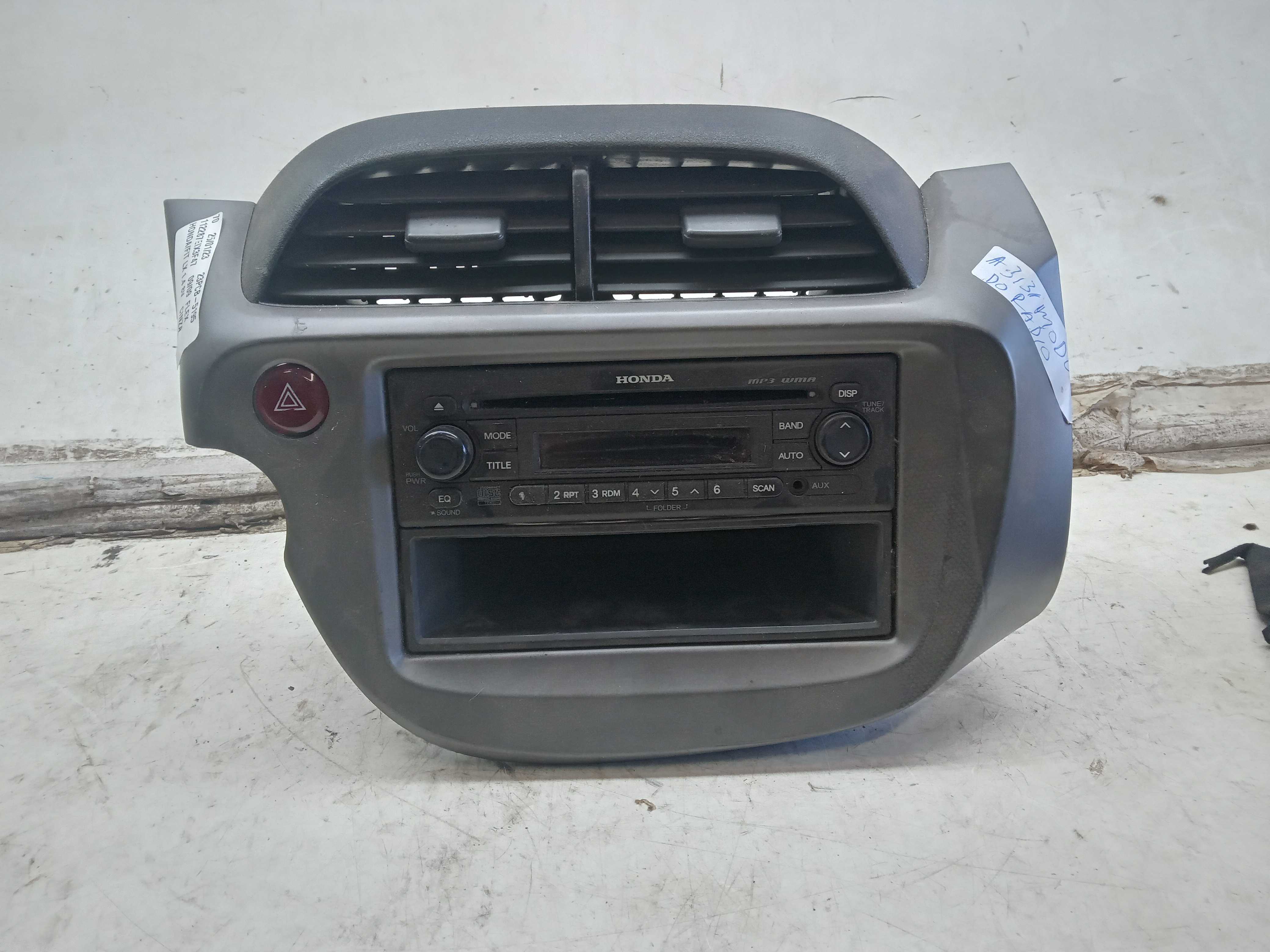 MOLDURA COM RADIO PAINEL HONDA FIT 2009